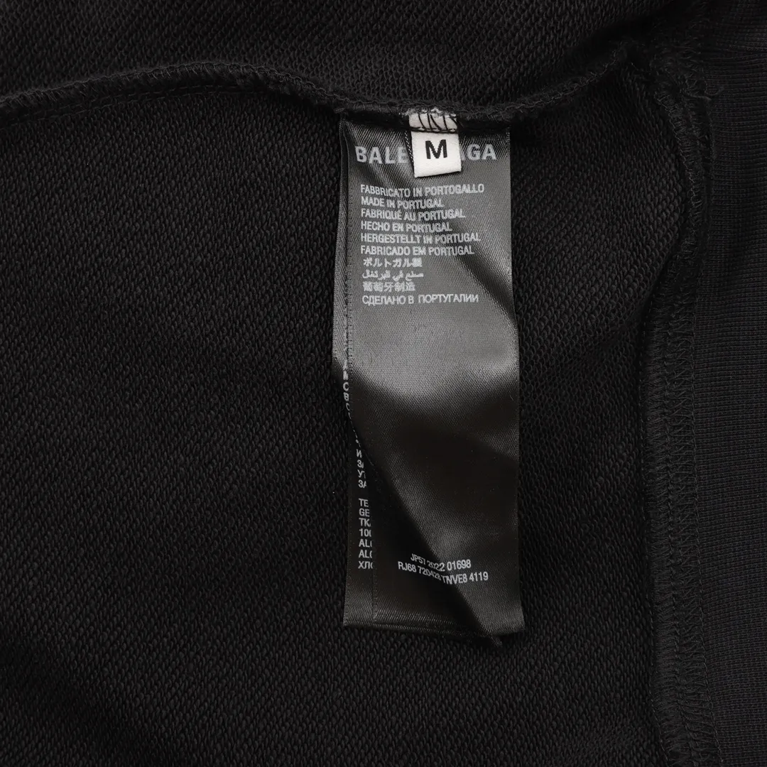 🅿️580 balenciaga/Balenciaga hot diamond mother-in-law hooded sweatshirt uses 26-count pure cotton double yarn plain weave, 580G double yarn combed pure cotton high-end dust-free fabric, 21-count double yarn flat machine rib, 18SJC yarn, 70D ultra-fine elastic stitching, nearly non-sensory routing, close-fitting and comfortable , analysis of the original ZP mold opening costing 7800+, the top enzyme washing hair removal process is not common in the market and is low-cost, the singeing plus hair eating process has a clear face, no burrs and dust, the face is lightly sanded, the hand feels delicate and soft, and the loose and large size is available. Size：S-L