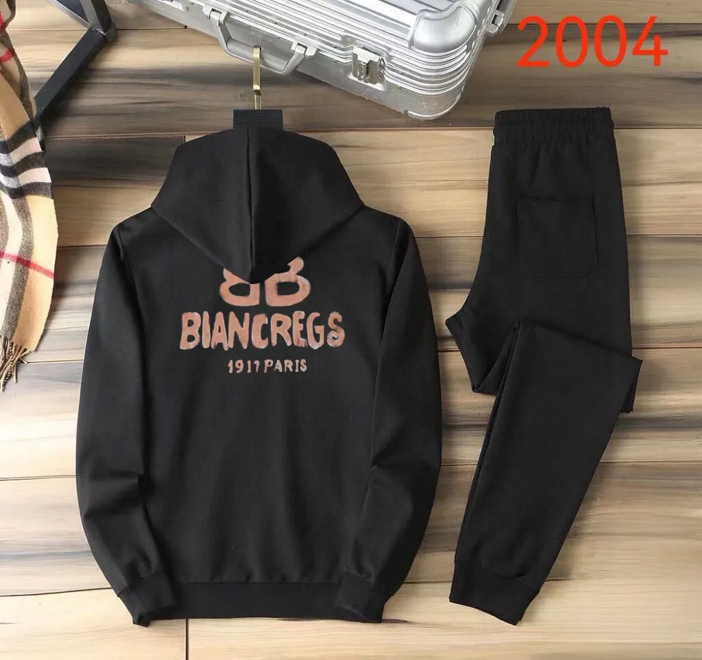 🅿️400 Direct Order [BALENCIAGA] (Fat Man’s Gospel) Hot-selling suit is coming. Focus on the original version of the official website. 2025 new hot-selling cardigan sweater suit. The original order is the best. 🇭🇰The meticulous work of top designers. It is a fitting and perfect upper body effect. 100% natural high-quality Roman cotton, close-fitting comfort, noble and elegant! Original hardware embodies elegance and nobility! Counter size: M-5XL (maximum wear up to 220 pounds)