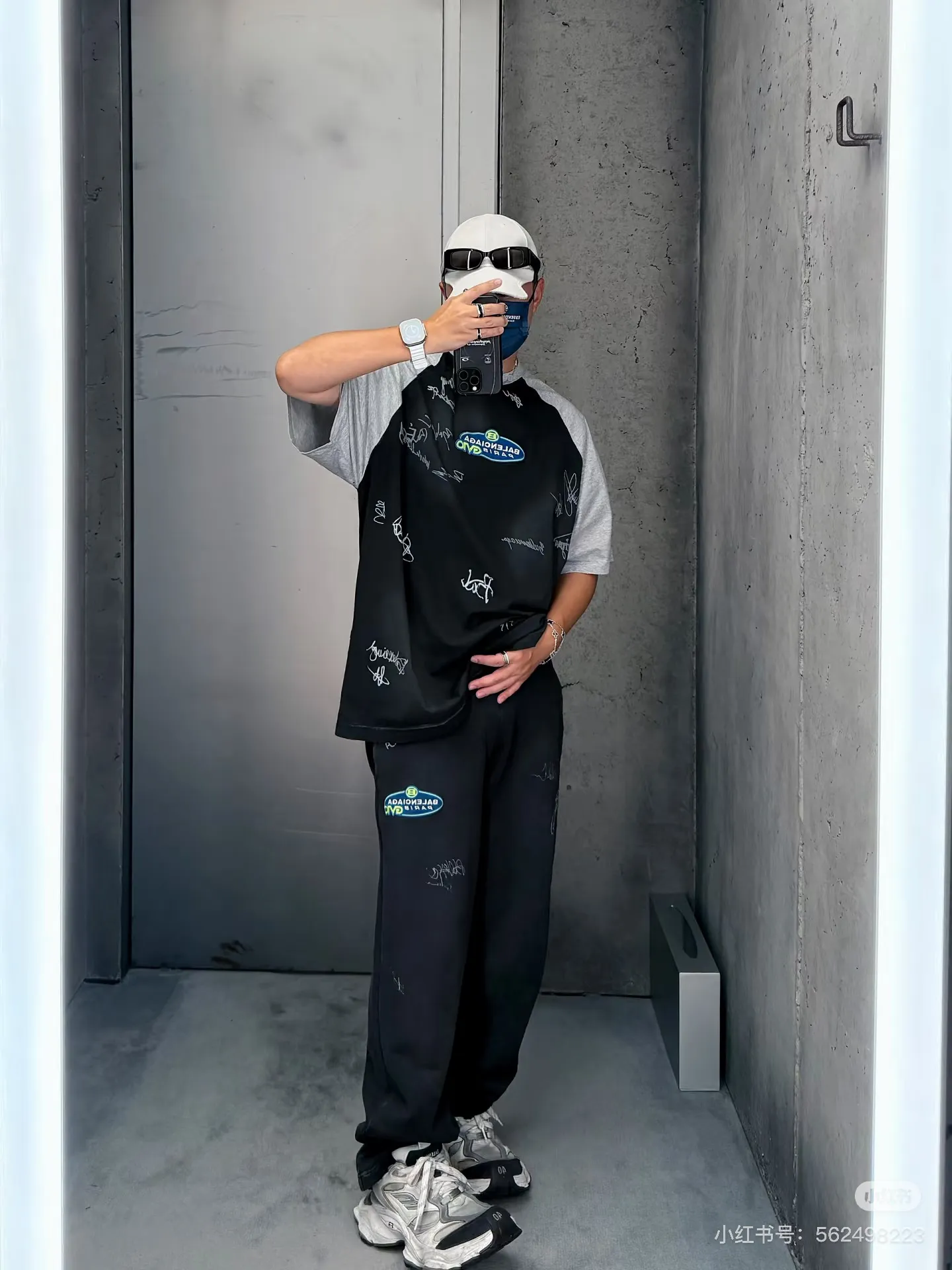 Model picture