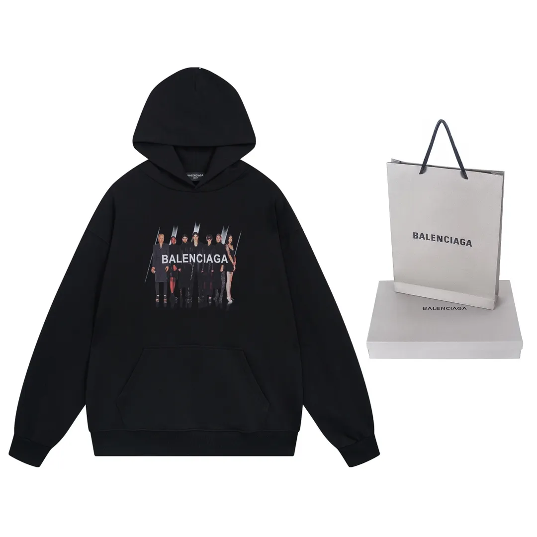🅿️310 Detailed picture [Top version. Official website quality] BALENCI*GA/Paris. Classic model. 22SS#BALENCI*GA# Portrait band direct-printed hooded sweatshirt. Brick cabinet synchronization. The fabric is made of Paris ZP custom-woven and dyed cotton sweatshirt. The weight is 450 grams, the cloth surface is clean. The cloth pattern is clear, soft and comfortable. The threads are woven and dyed with no color difference. The classic pattern is printed with Kornit direct-injection printing, which has no hand feel and a three-dimensional effect, restoring the brick cabinet. The version adopts the OS loose shoulder version. Same style for men and women. Code: BL238055 Color: Black. White. Medium gray Size: XS S M L