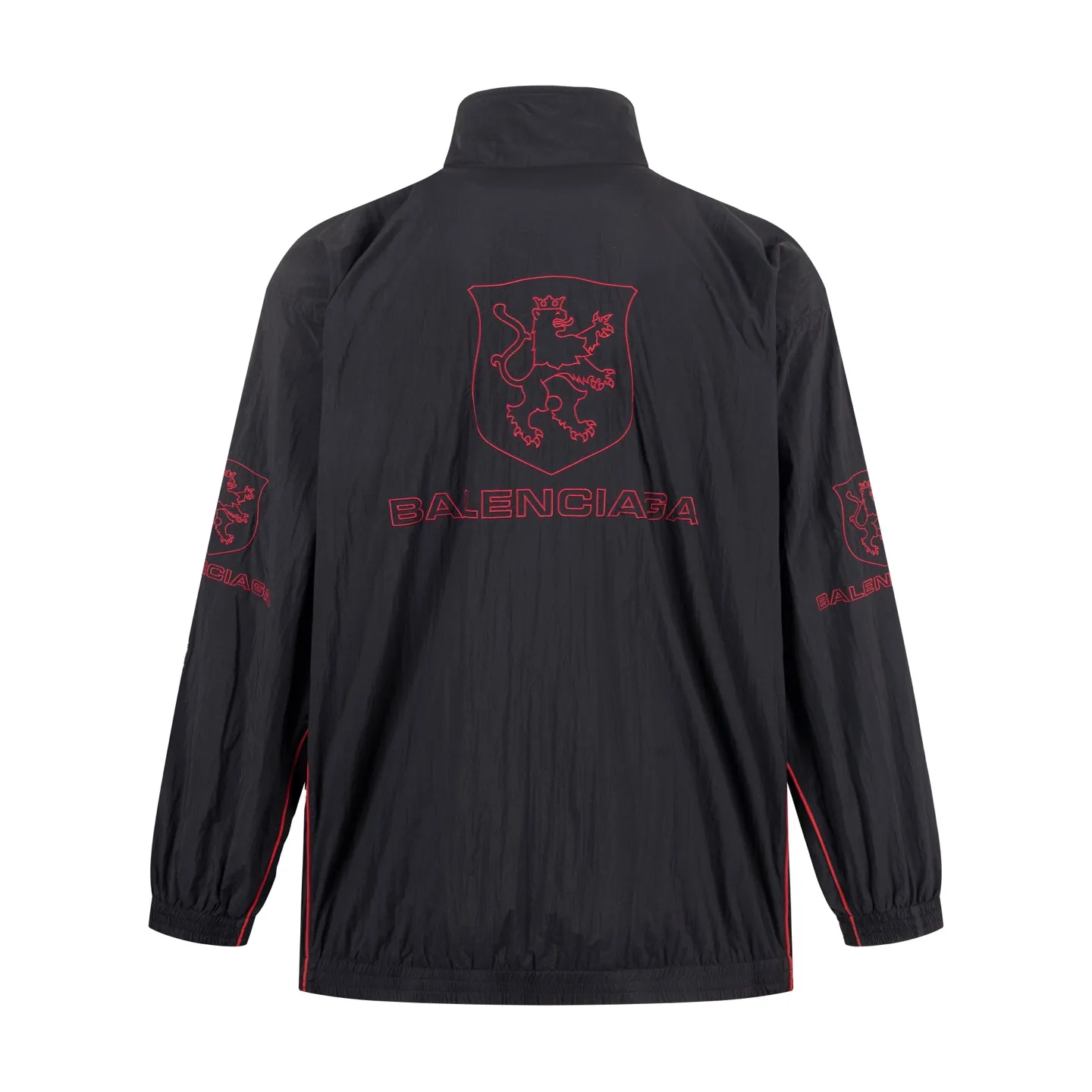🅿️500 [Exclusive supply] BLCG Manchester United lion logo embroidered jacket The fabric is made of custom-made matte micro-pleated nylon four-way stretch Taslan, which has a high-quality texture. It not only has a unique touch and luster, but also has good elasticity and functionality. The embroidery printing uses an embroidery machine imported from Germany for high-density embroidery, and is matched with an imported Tajima machine for 10,000-needle embroidery. The line type is imported Coats. Line, the letter printing on the chest is clear and eye-catching, the 3B logo letter embroidery on the chest and cuffs and the Manchester United badge are embroidered with precise manual outline, the edges of the pattern are regular and the lines are smooth! The zippers have been customized by ZP molding, which not only improves the practicality and durability of the clothing, but also adds a sense of sophistication. Size:XS/S/M