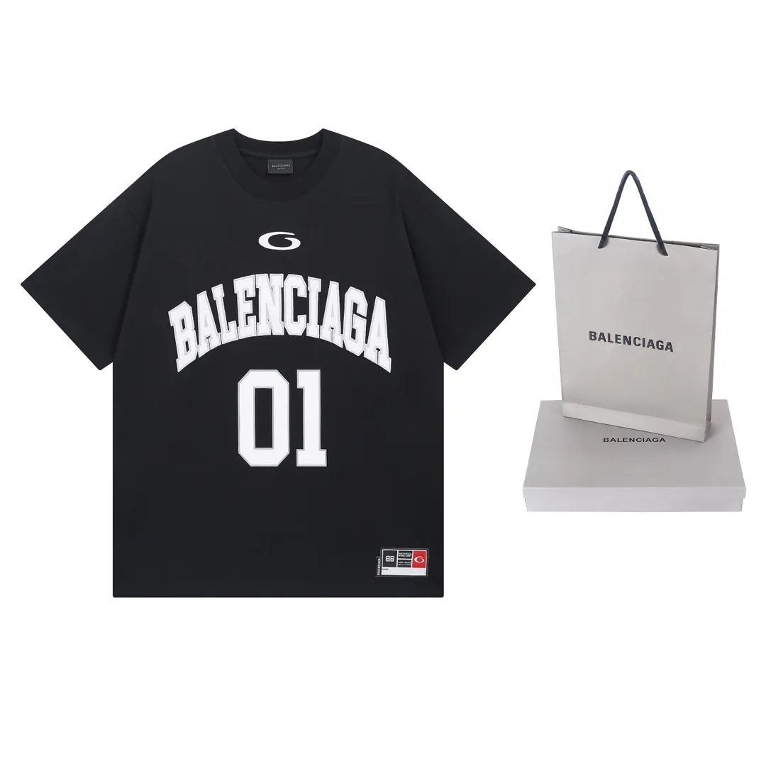 🅿️210 Actual pictures [Top version. Official website quality] BALENCI*GA/Paris.SS25 latest basketball uniform embroidered printed long-sleeved T-shirt. The front embroidery is embroidered and printed using a Tajima computer embroidery machine, the lower left corner is stamped, and the back piece is printed. Brick cabinets are synchronized. Genuine products are developed at the first time. The fabric is made of Paris ZP custom-woven and dyed cotton double yarn. Weighing 260 grams, the cloth surface is clean. The cloth pattern is clear, soft and comfortable. The threads are dyed with no color difference. The printing uses environmentally friendly imported materials, the letters are clear and the effect is three-dimensional. The version adopts OS loose shoulder design. Same style for men and women. Code: BL253626 Color: black, white, orchid, purple, yellow, green. Size: XS S M L