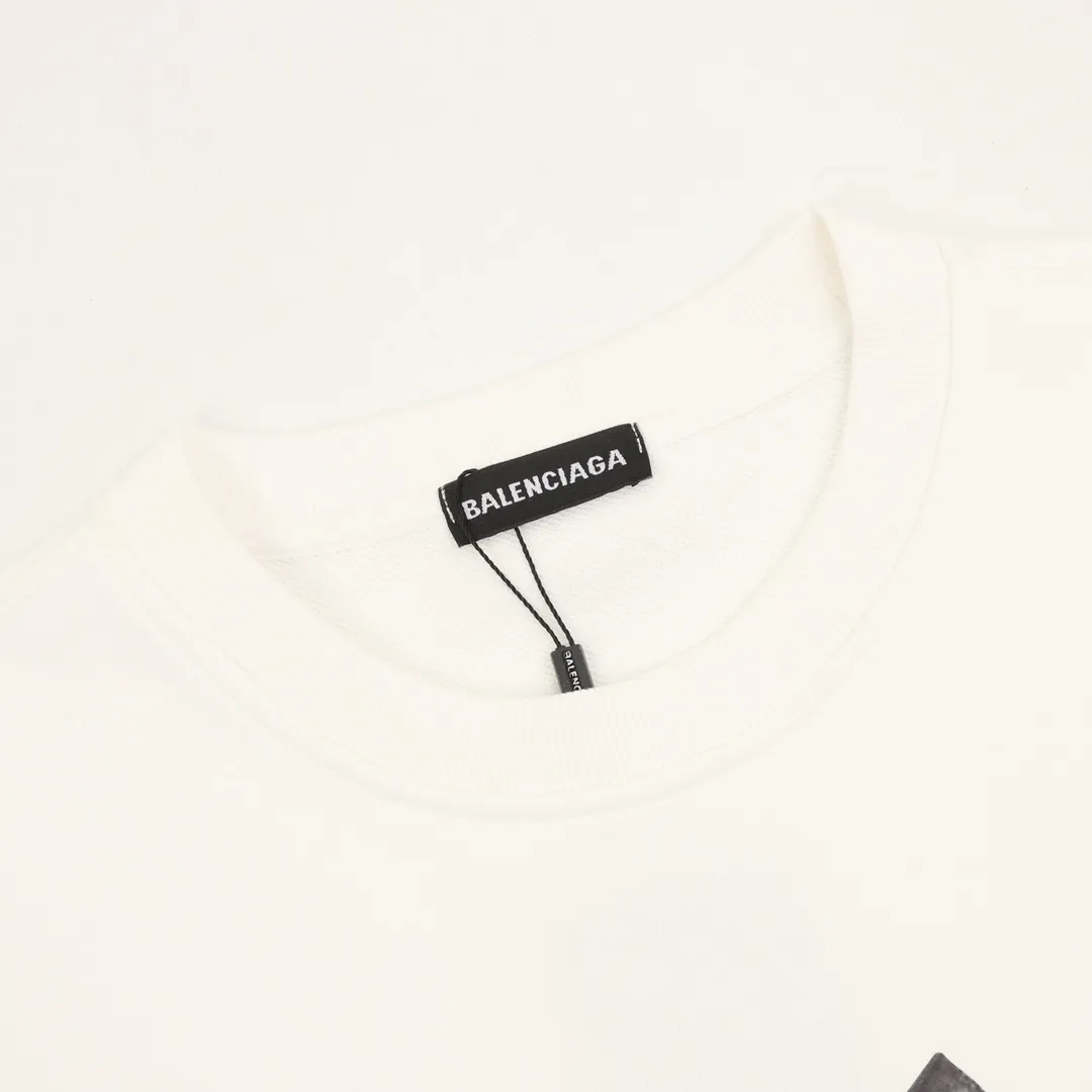 🅿️500 Balenciaga 25FW tape printed round neck sweatshirt, 480g high-grade combed cotton fabric, counter collar label, purchasing grade white thick plate hang tag, original hanging grain, three-dimensional foam printing on the front and back, strong layering, same style for men and women, couple style, oversize version, loose size: S-XL