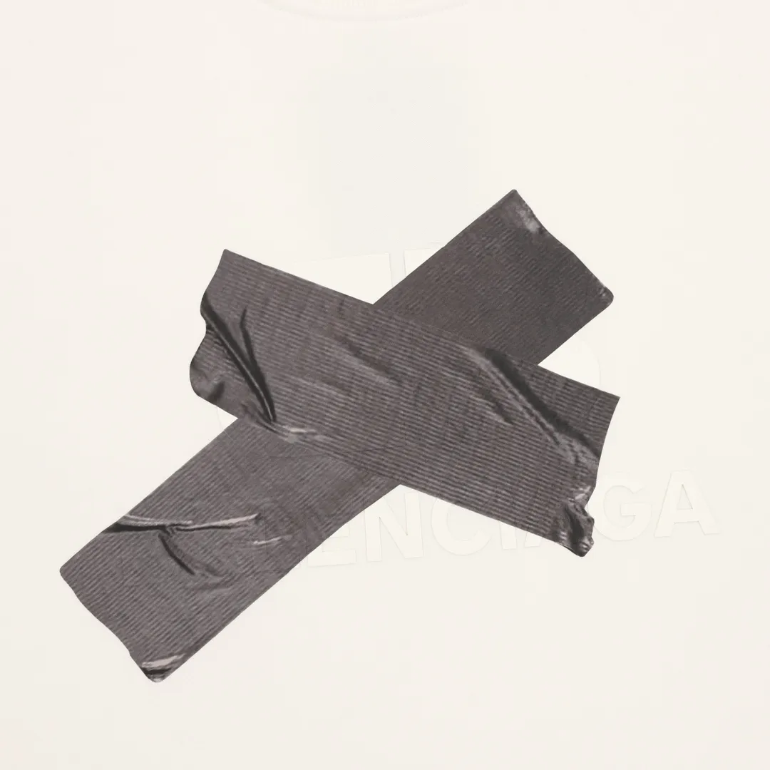 🅿️500 Balenciaga 25FW tape printed round neck sweatshirt, 480g high-grade combed cotton fabric, counter collar label, purchasing grade white thick plate hang tag, original hanging grain, three-dimensional foam printing on the front and back, strong layering, same style for men and women, couple style, oversize version, loose size: S-XL