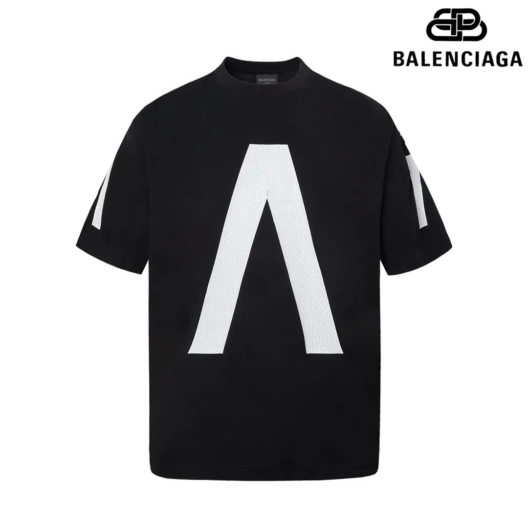 🅿️180 9121# Detailed picture Top version [[BALENCIA*GA] official website quality Paris new joint music collaboration cracked stretch crack short-sleeved T-shirt OS version loose dropped shoulders Unisex style Fabric: 260g 100% cotton double yarn Process: front and rear panels left and right sleeves crack print Garment wash worn distressed solid color Color: black (cracked) gray (cracked) Size: XS S M L