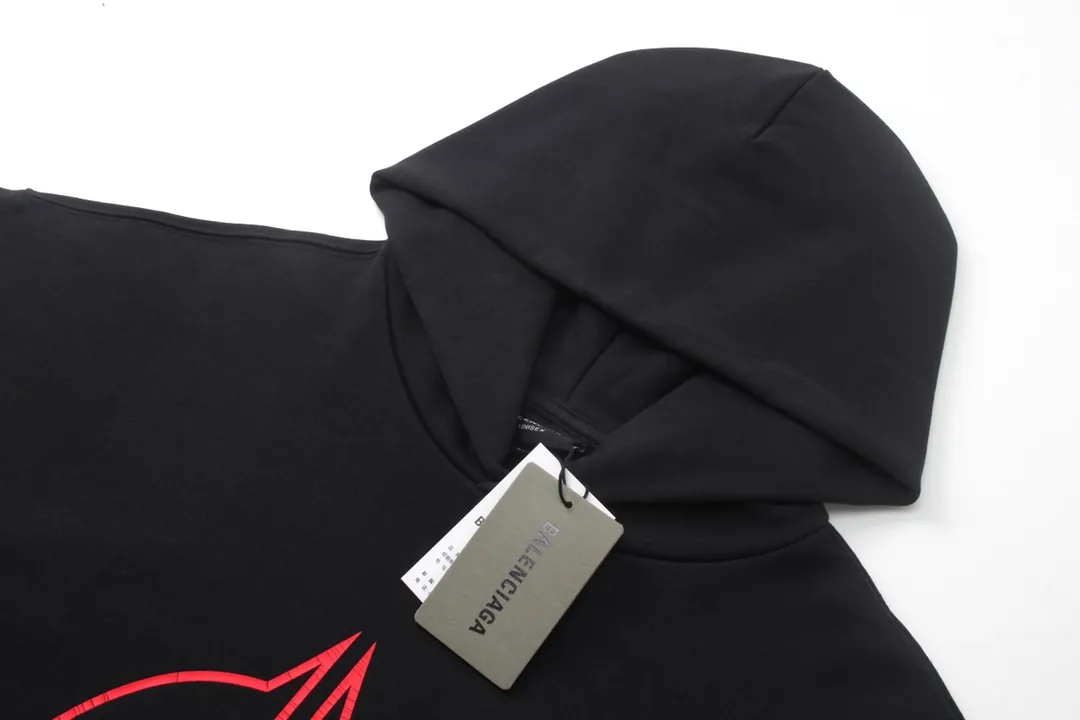 🅿️310 Detailed picture [Top version. Official website quality] BALENCI*GA/Paris. 2024 new style. Classic LOGO split print hooded sweatshirt. Brick cabinets are synchronized. Genuine products are developed at the first time, and you can print and compare! The fabric is made of Paris ZP custom-woven and dyed 100% cotton double-yarn compact cotton. The weight is 450 grams. The cloth surface is clean. The cloth pattern is clear, soft and comfortable. The threads are dyed with no color difference. The classic printing is made of environmentally friendly imported materials, and the letters are cracked and printed. The letters are clear and the effect is three-dimensional. Restored brick cabinet. Ready-made clothes are washed and distressed, different market currency, welcome to compare, the version adopts OS loose shoulder version. Same style for men and women Coding: BL238077 Color: Dark blue gray Size: XS S M L