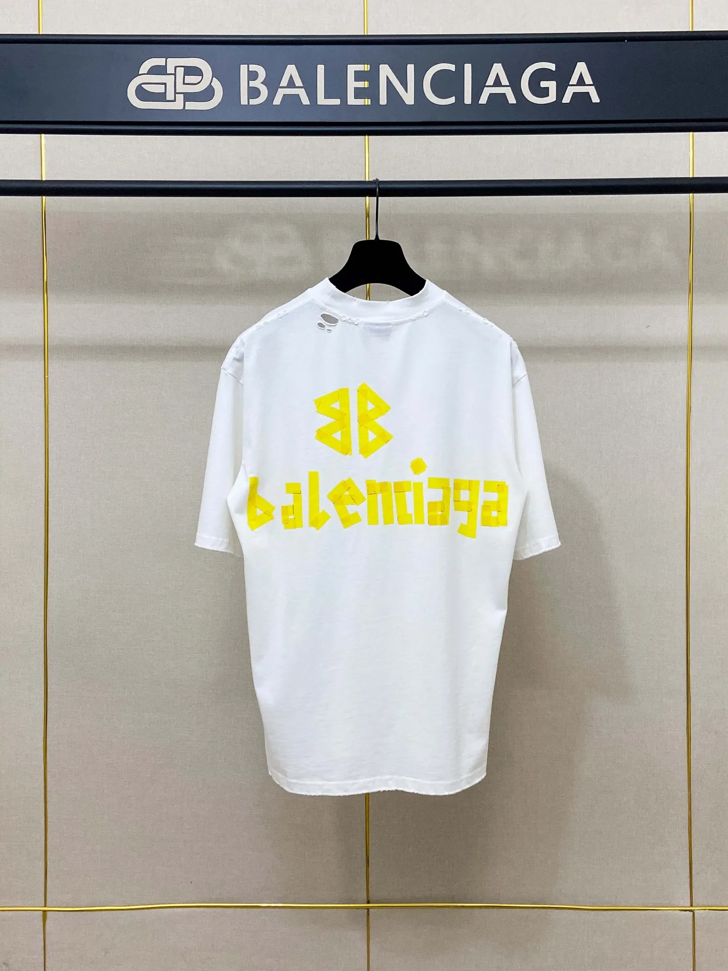 🅿️180 9110# Actual photo top version [[BALENCIA*GA] official website quality Paris new yellow tape bandage digital direct spray short-sleeved T-shirt OS version loose dropped shoulders Unisex style Fabric: 260g 100% pure cotton double yarn Process: front and rear digital direct spray garment wash worn distressed fixed color Color: gray blue white washed blue burgundy green Black silver rose red khaki Size: XS S M L