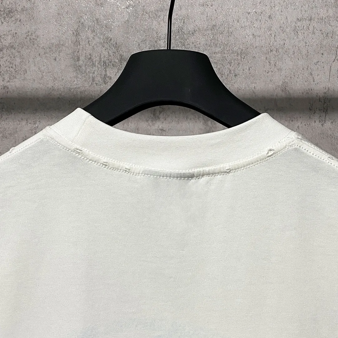🅿️160 9132# Actual pictures Top version [[BALENCIA*GA] official website quality Paris new blur surfing LOGO pattern printed short-sleeved T-shirt OS version Loose dropped shoulders Unisex style Fabric: 260 grams 100% cotton double yarn Process: front and back printing Garment wash worn distressed fixed color Color: white Size: XS S M L