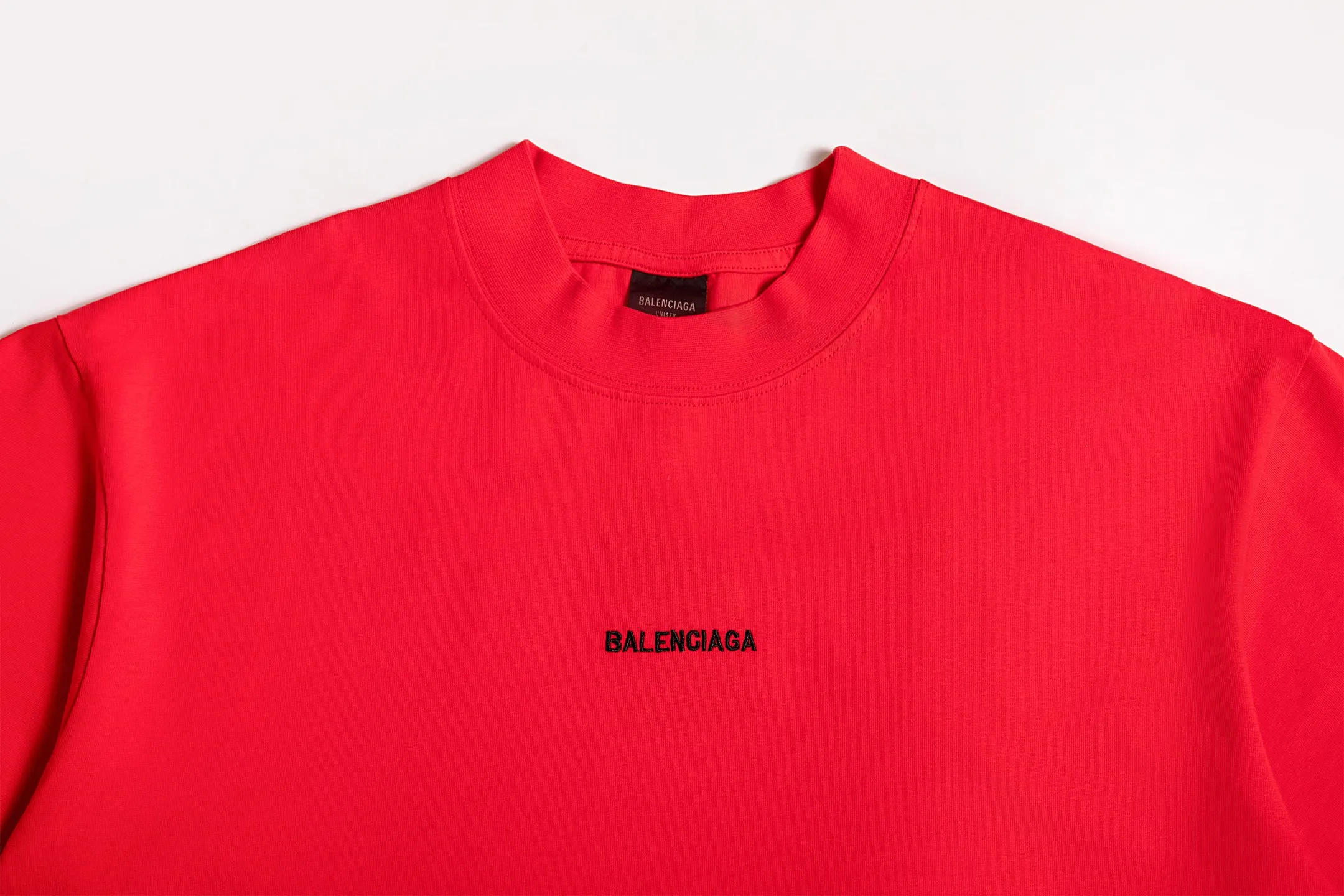 🅿️160 9102# Detailed picture Top version [[BALENCIA*GA] official website quality Paris new classic letter LOGO front and back embroidered short-sleeved T-shirt OS version loose dropped shoulders Unisex style Fabric: 260 grams 100% cotton double yarn Technology: front and back embroidery Garment washing Shape solid color Color: black white gray red Size: XS S M L