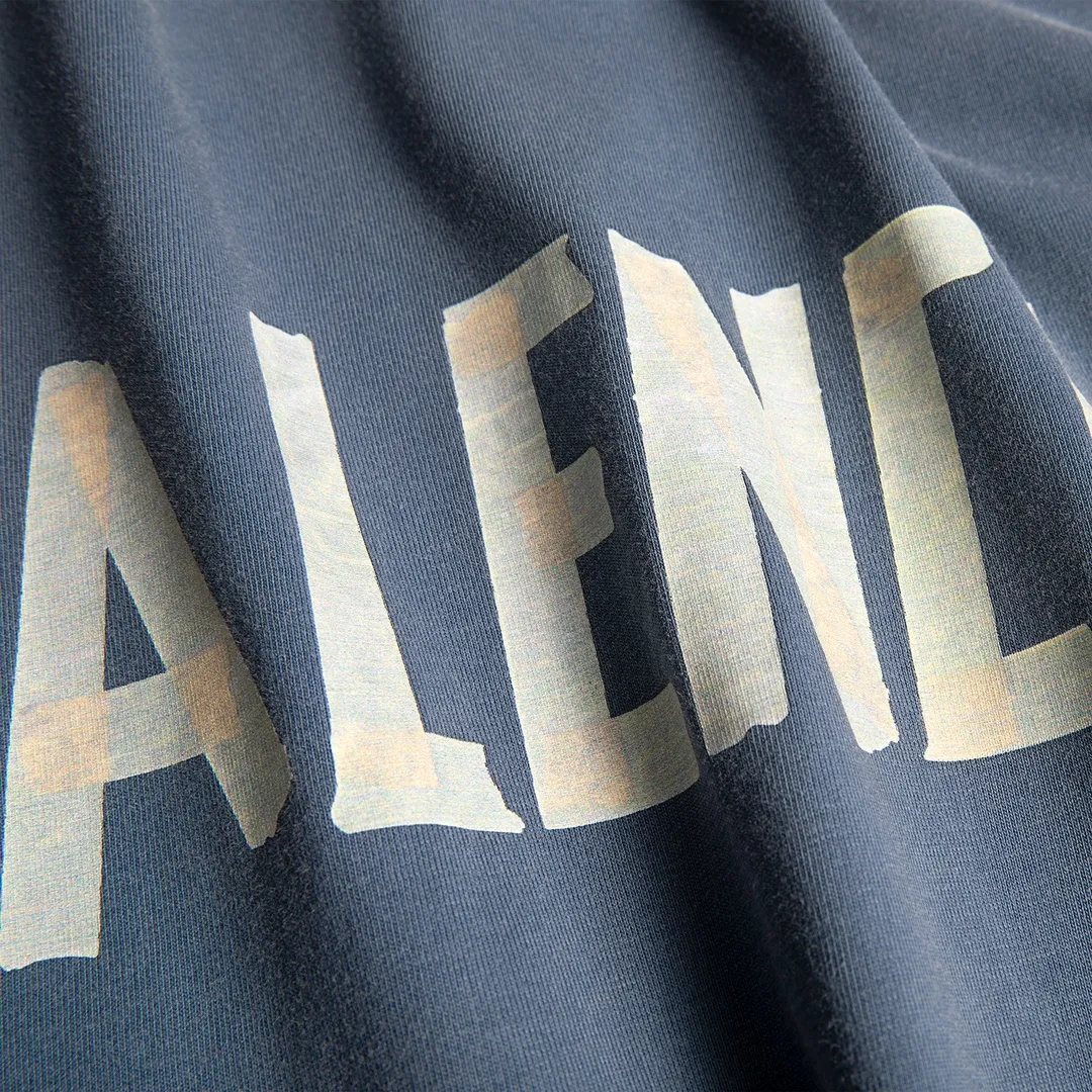 🅿️200 8110# Detailed picture Top version [[BALENCIA*GA] Official website quality Paris new classic yellow tape digital direct spray long-sleeved T-shirt OS version Loose dropped shoulders Unisex style Fabric: 280 grams 100% cotton double yarn (three washing processes) Process: Front and rear digital direct spray Garment wash Frayed Distressed Shape solid color Color: gray blue black white wash blue Burgundy Green Size: XS S M L