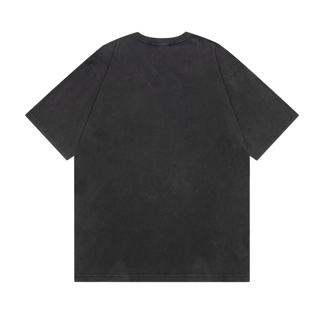 🅿️174 Detailed picture [Top version. Official website quality] BALENCI*GA/Paris #XXXL embroidered short-sleeved T-shirt# The fabric is made of Paris ZP custom-woven and dyed cotton double yarn. Weighing 260 grams, the cloth surface is clean. The cloth pattern is clear, soft and comfortable. The color fastness is good. It is not easy to change color. The threads are dyed with no color difference. The classic pattern embroidery uses an imported embroidery machine, and the embroidery thread color is the original color. The letters are clear. The three-dimensional effect is strong. The embroidery is precise. Garments are washed in heavy water. Different market currencies, welcome to compare. The version adopts OS loose shoulder design. Same style for men and women. Code: BL223009 Color: Lime, washed black Size: XS S M L
