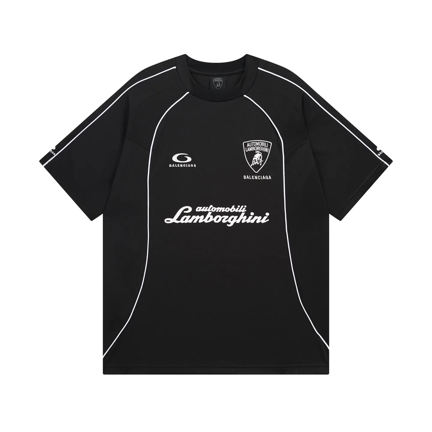 🅿️226 Actual pictures [Top version. Official website quality] BALENCI*GA/Paris co-branded Lamborghini jersey, printed embroidery on the front and back, embroidered on the left and right sleeves, multi-position short-sleeved T-shirt #overweight craftsmanship. SS25 latest model. Research and development at the first time, different market currencies. Comparisons welcome. The fabric is made of custom-woven sports fabric that absorbs moisture and is comfortable and dry. Whether you are doing sports or fitness or going out on the street every day, you can easily become the center of attention. Stretch ribbing at neckline. Weighing 260 grams, the cloth surface is clean. The cloth pattern is clear, soft and comfortable. The threads are dyed with no color difference. The printing uses imported environmentally friendly rubber paddles. The embroidery is done using imported Tajima embroidery machines. The pattern letters are clear, three-dimensional and without burrs. Jubie market produces pictures based on pictures. Welcome to compare. The version adopts OS loose shoulder design. Same style for men and women. Code: BL253691 Color: black, white Size: XS S M L