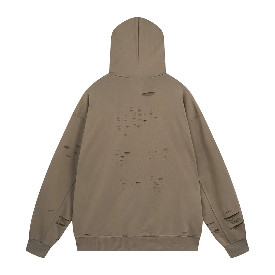 🅿️396 Detailed picture [Top version. Official website quality] BALENCI*GA/Paris. Classic style. 22SS #BALENCI*GA# Artistic ripped hole and velvet inner two-piece hooded sweatshirt. Autumn and winter brick cabinets are synchronized. Welcome to compare. The fabric is made of Paris ZP custom-woven and dyed cotton double yarn David coat with velvet lining. The fabric pattern is clear, soft and comfortable. The threads are woven and dyed with no color difference. The classic letter LOGO adopts precision stencils, imported environmentally friendly rubber paddles, and turtle crack printing, with a three-dimensional effect. Garment positioning art is worn with holes, and the hem is threaded. The brim of the hat and the bag mouth are hand-worn vintage. Restore the brick cabinet, and the version adopts the OS loose shoulder version. Same style for men and women Coding: BL238001 Color: Black. White. Hulan. Brown. Dark green. Burgundy. Purple Size: XS to L