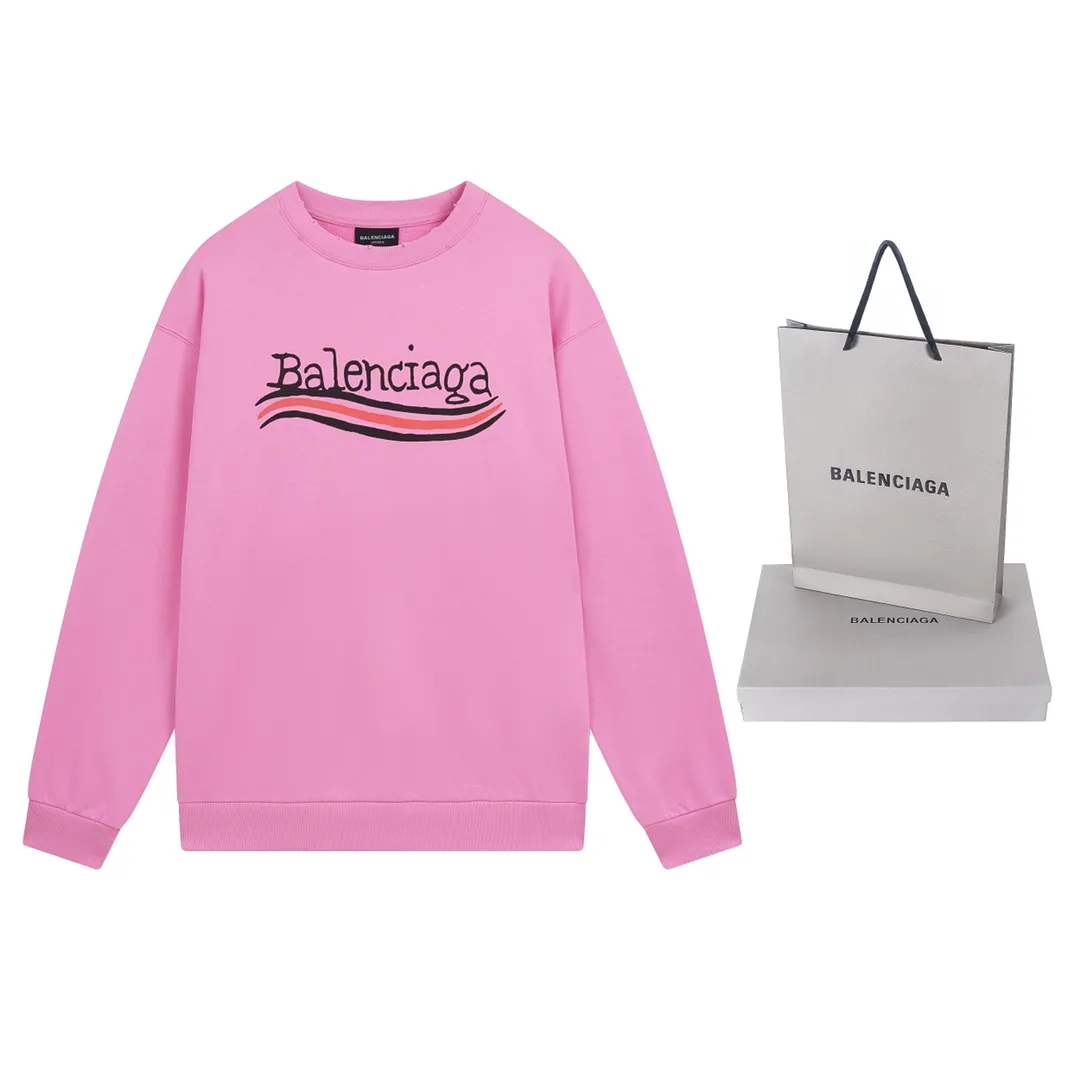 🅿️260 detailed pictures [Top version. Official website quality] BALENCI*GA/Paris #New front and rear Coke classic LOGO graffiti round neck sweatshirt #2023 autumn and winter new style. Brick cabinet synchronization.                       The fabric is made of Paris ZP custom-woven and dyed cotton sweatshirt. The weight is 450 grams. The cloth surface is clean. The cloth pattern is clear, soft and comfortable. The color fastness is good. It is not easy to change color. The printing uses a circular machine to imitate hand-painted effects. There are no burrs. The color is returned to the original board and the brick cabinet is restored. The version adopts OS loose shoulder design. Same style for men and women. Code: BL235570 Color: black, pink Size: XS S M L