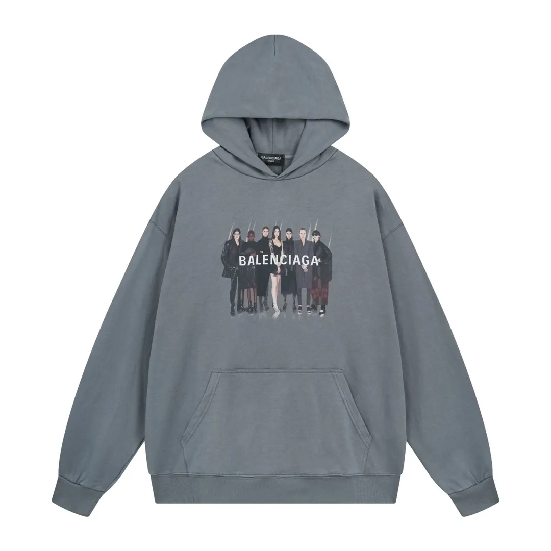🅿️310 Detailed picture [Top version. Official website quality] BALENCI*GA/Paris. Classic model. 22SS#BALENCI*GA# Portrait band direct-printed hooded sweatshirt. Brick cabinet synchronization. The fabric is made of Paris ZP custom-woven and dyed cotton sweatshirt. The weight is 450 grams, the cloth surface is clean. The cloth pattern is clear, soft and comfortable. The threads are woven and dyed with no color difference. The classic pattern is printed with Kornit direct-injection printing, which has no hand feel and a three-dimensional effect, restoring the brick cabinet. The version adopts the OS loose shoulder version. Same style for men and women. Code: BL238055 Color: Black. White. Medium gray Size: XS S M L