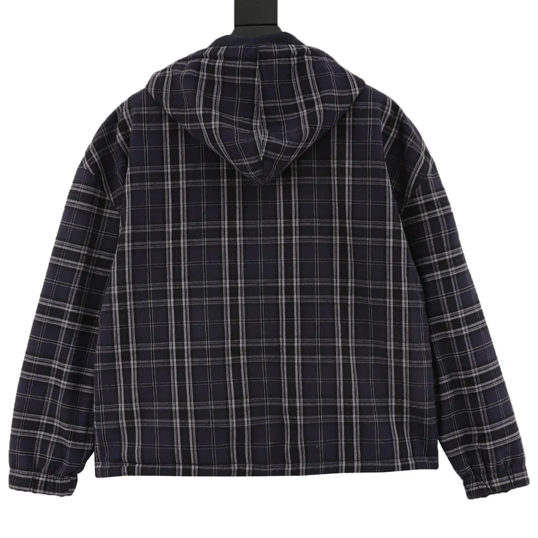 🅿️570 Balenciaga/Balenciaga plaid patch letter zipper jacket is made of customized matt Taslan professional fabric, with three-proof coating process, Teflon anti-fouling treatment, anti-oil stain and easy to clean, polyester high-density bird's eye mesh lining, three-dimensional circulation breathable structure, quick moisture export, anti-static treatment, more comfortable to wear in autumn and winter, imported environmentally friendly glue screen printing, customized hardware zipper double puller LOGO, customized accessories three labels Size: XS-L