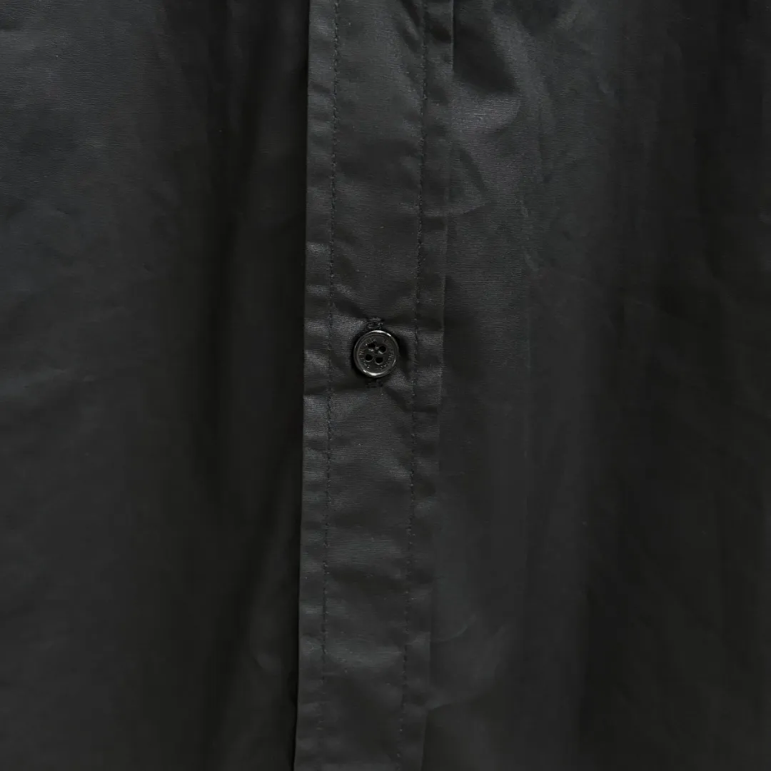 🅿️220 BALENCIAGA/Balenciaga early autumn thick plate printed shirt, customized classic 40-count plain weave imitation Tencel Paris shirt fabric, loose version, three-dimensional upper body, smooth and natural lines, from shoulder line to waistline to hem, smooth transition of lines, no unnecessary folds or accumulation, neat and stretchy overall, customized Paris logo engraved button-down, with Paris logo on the chest and large-area WI-FI printing on the back, the effect is three-dimensional, the printing completely fits the fabric There will be no problems such as color fading, peeling off, etc. Size: S M L XL