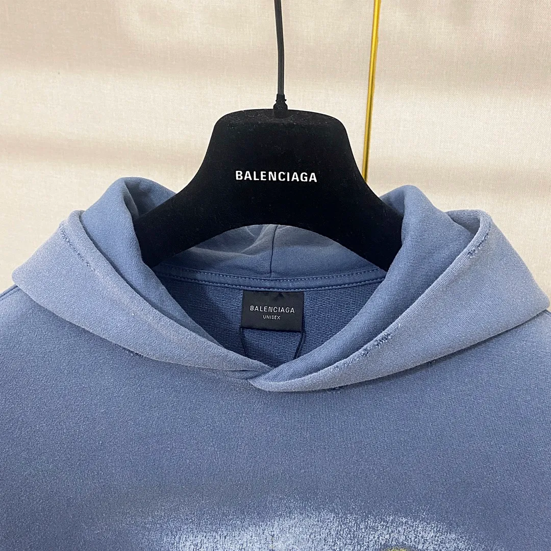 🅿️340 real photos Top version [BALENCIA*GA] Official website quality Paris' new Paris Eiffel Tower series hooded sweatshirt OS version Loose dropped shoulders Unisex style Fabric: 480g 100% cotton terry David sweater Technology: Front white ink direct spray Garment wash Frayed Distressed Fixed color Color: Washed blue Pink Size: XS S M L