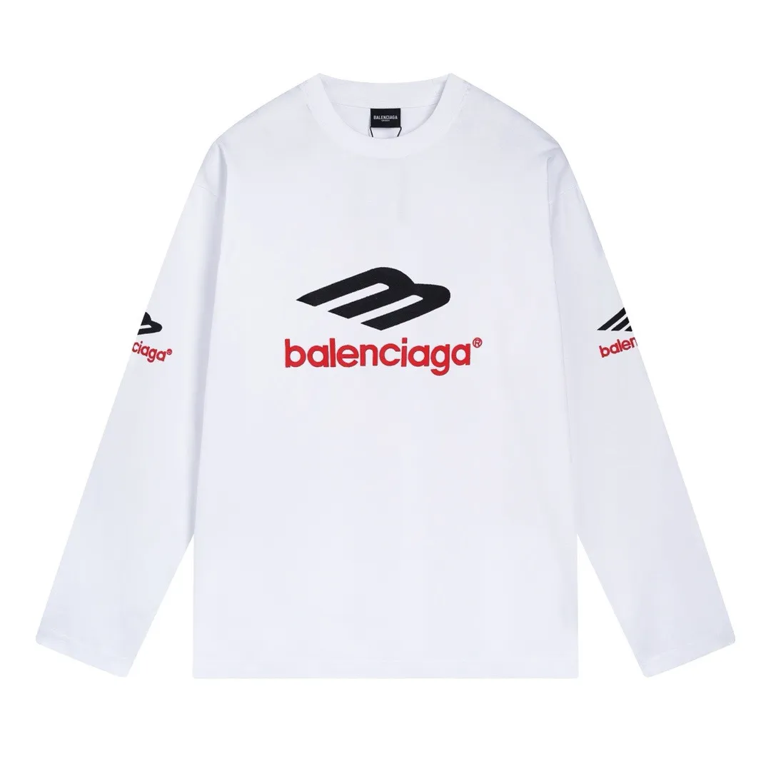 🅿️220 real photos [Top version. Official website quality] BALENCI*GA/Paris BALENCI*GA#2024 latest model, big LOGO icon. Front and back. Embroidered long-sleeved T-shirt on left and right sleeves. Brick cabinet synchronization. Genuine products are developed and developed in the first time. Welcome to compare! The fabric is made of Paris ZP custom-woven and dyed 100% cotton double-yarn compact cotton. The weight is 260 grams. The cloth surface is clean. The cloth pattern is clear. It is soft and comfortable. It has good color fastness and is not easy to change color. The threads are woven and dyed with no color difference. The embroidery is done using imported Tajima embroidery machines. Super 15W needle and thread, three-dimensional effect, clear lines. No burrs and miscellaneous threads, ultra-high craftsmanship embroidery. The version adopts OS loose shoulder design. Same style for men and women. Code: BL225002 Color: dark gray blue, white Size: XS S M L