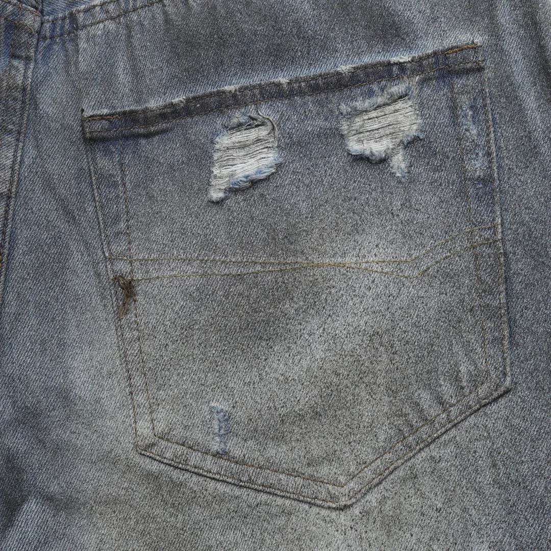 🅿️540 Balenciaga/Balenciaga Hidden stained and dirty ripped denim trousers. Custom-woven and custom-dyed raw denim and denim. The texture is very high-end! Double-layer fabric, custom-made camouflage twill cotton and comfortable texture fabric on the inside! Craftsmanship: embroidery, tearing, cutting, fraying, and a lot of damage. All are handmade by master workers, and they are restored one by one. The auxiliary materials and hardware are customized one-to-one. The loose version can be used by both men and women! Size: 28-34