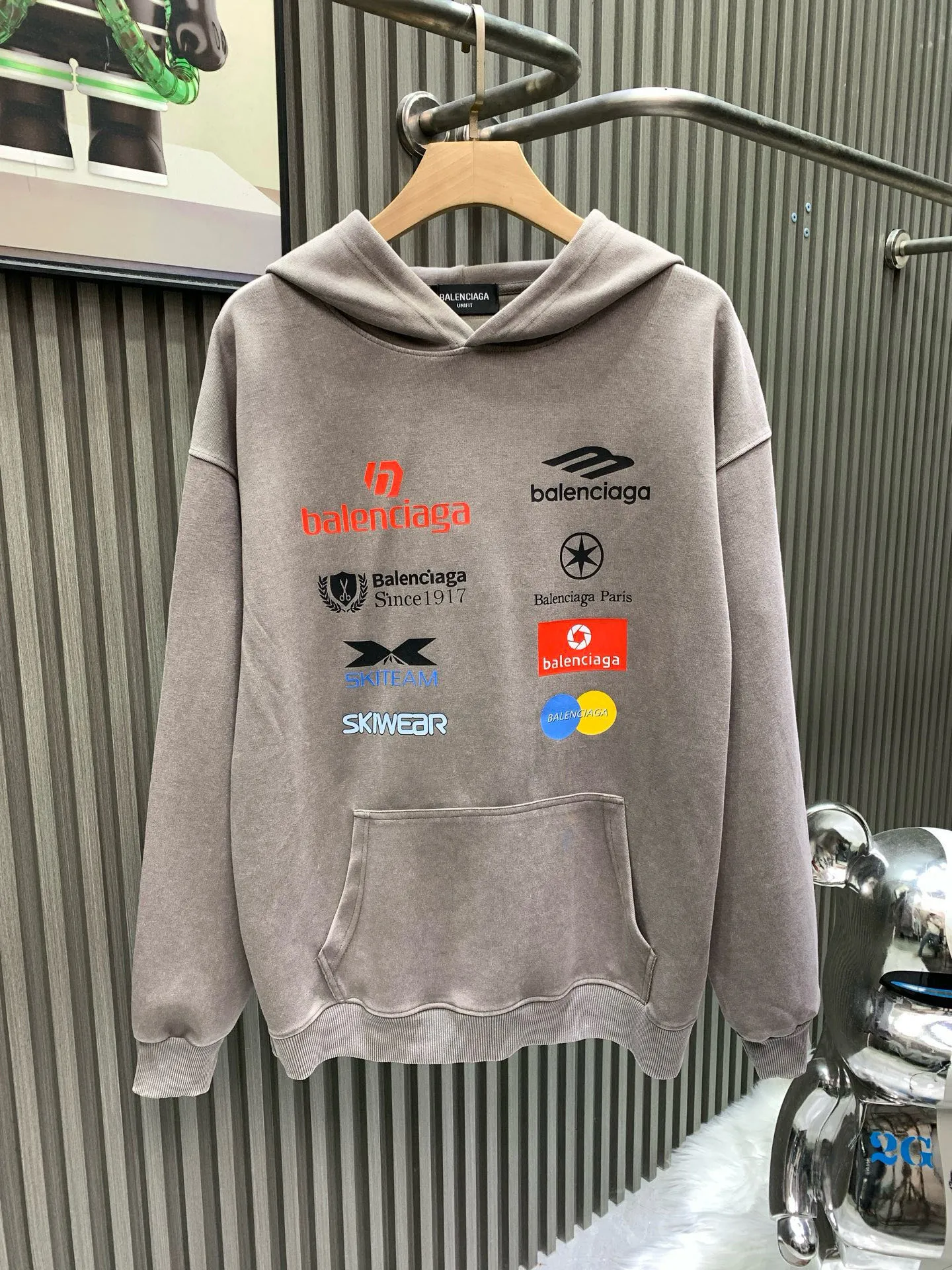 🅿️310 gray