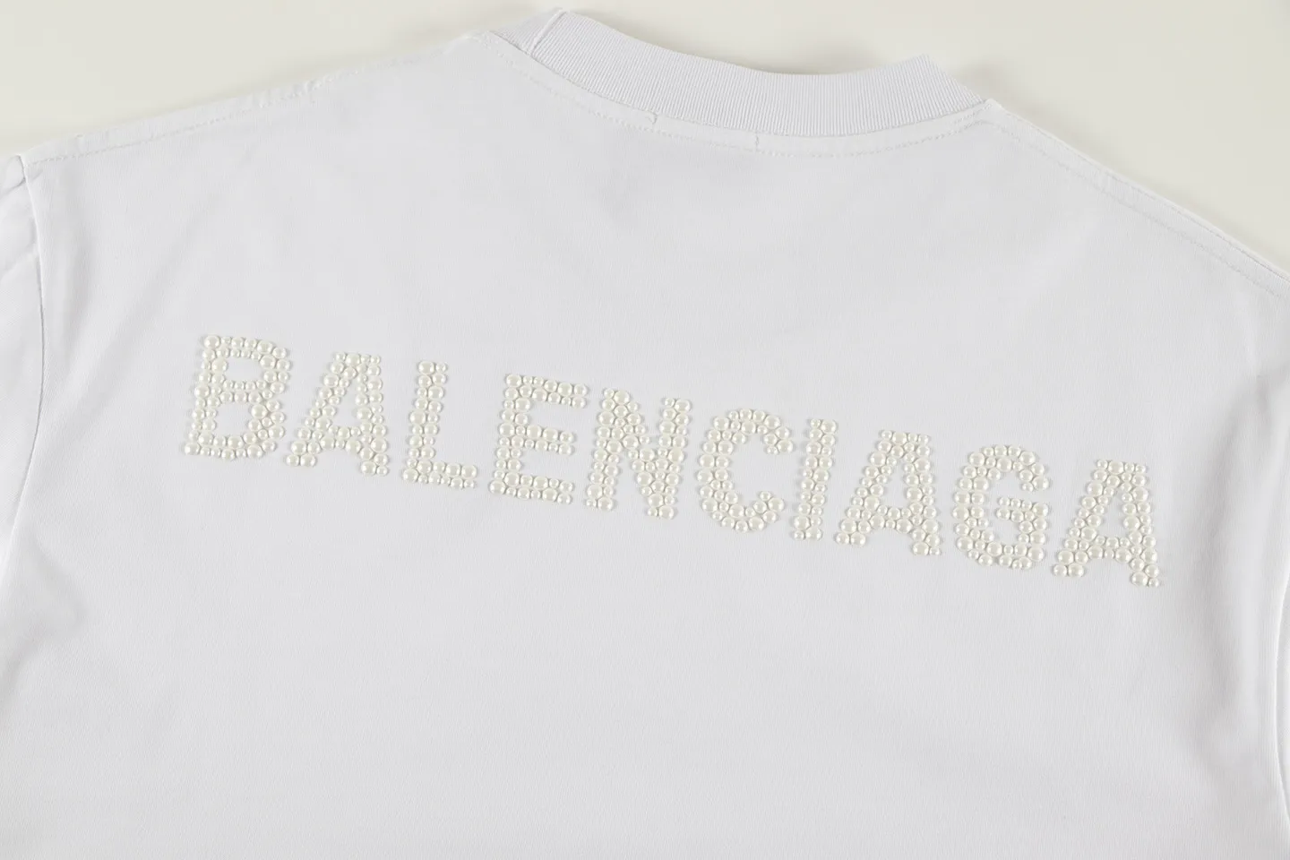 🅿️180 Balenciaga2026 new T-shirt (high craftsmanship) Material: Made of high version 300g double yarn combed cotton Size: S M L XL Color: black and white Style number: W2653