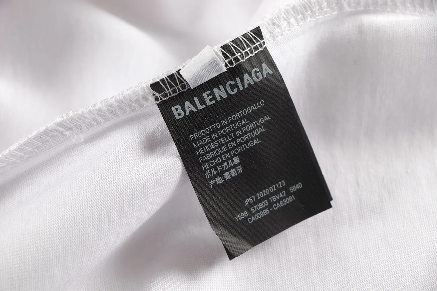 🅿️180 Balenciaga2026 new T-shirt (high craftsmanship) Material: Made of high version 300g double yarn combed cotton Size: S M L XL Color: black and white Style number: W2653