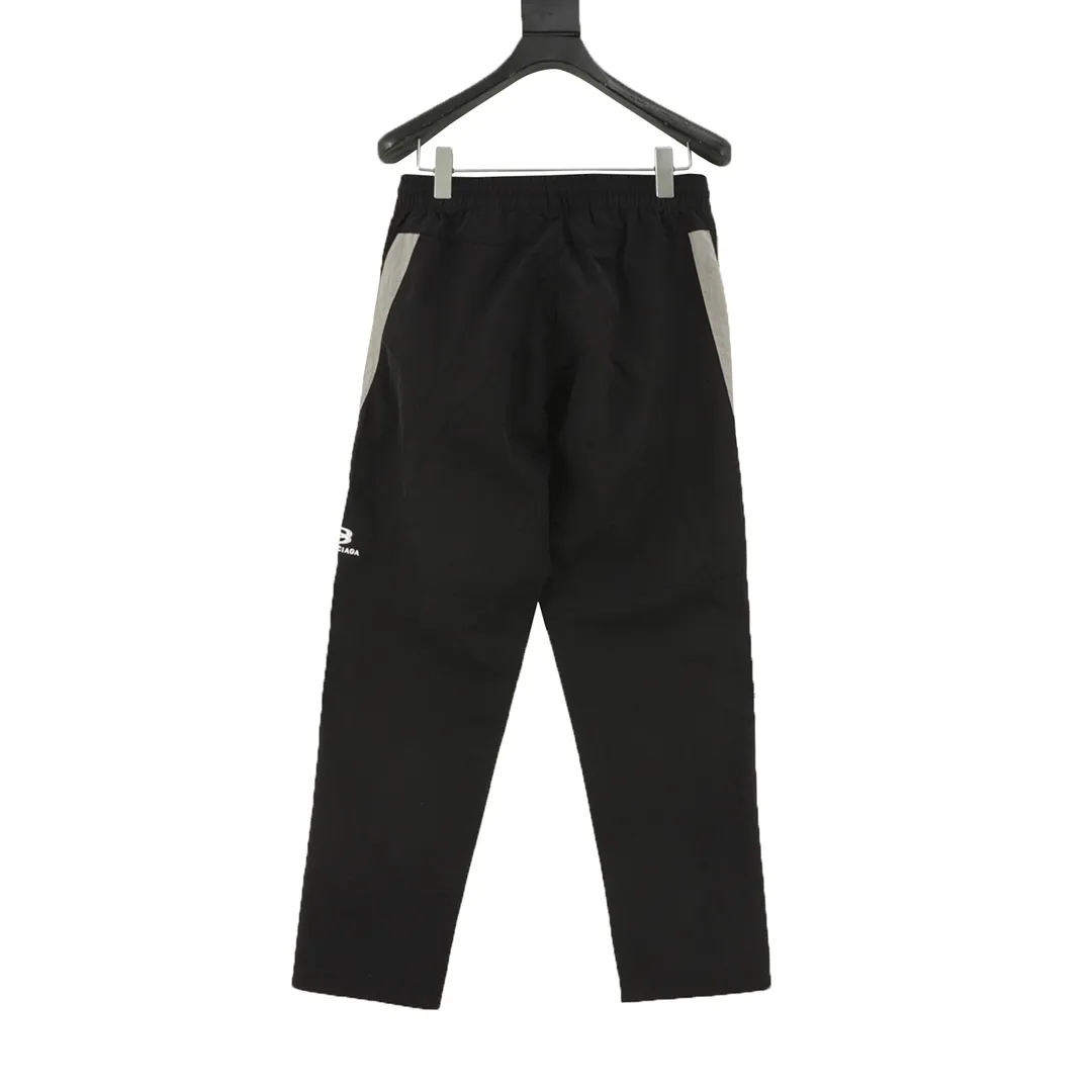 🅿️390 Balenciaga/Balenciaga half-letter embroidered splicing sports trousers, light luxury, a must-have item for daily commuting for men and women, correct version, welcome to compare · Customized matte Taslan jacket fabric · The fabric has been treated with a waterproof coating process · OS ultra-loose silhouette design Size: XS-L