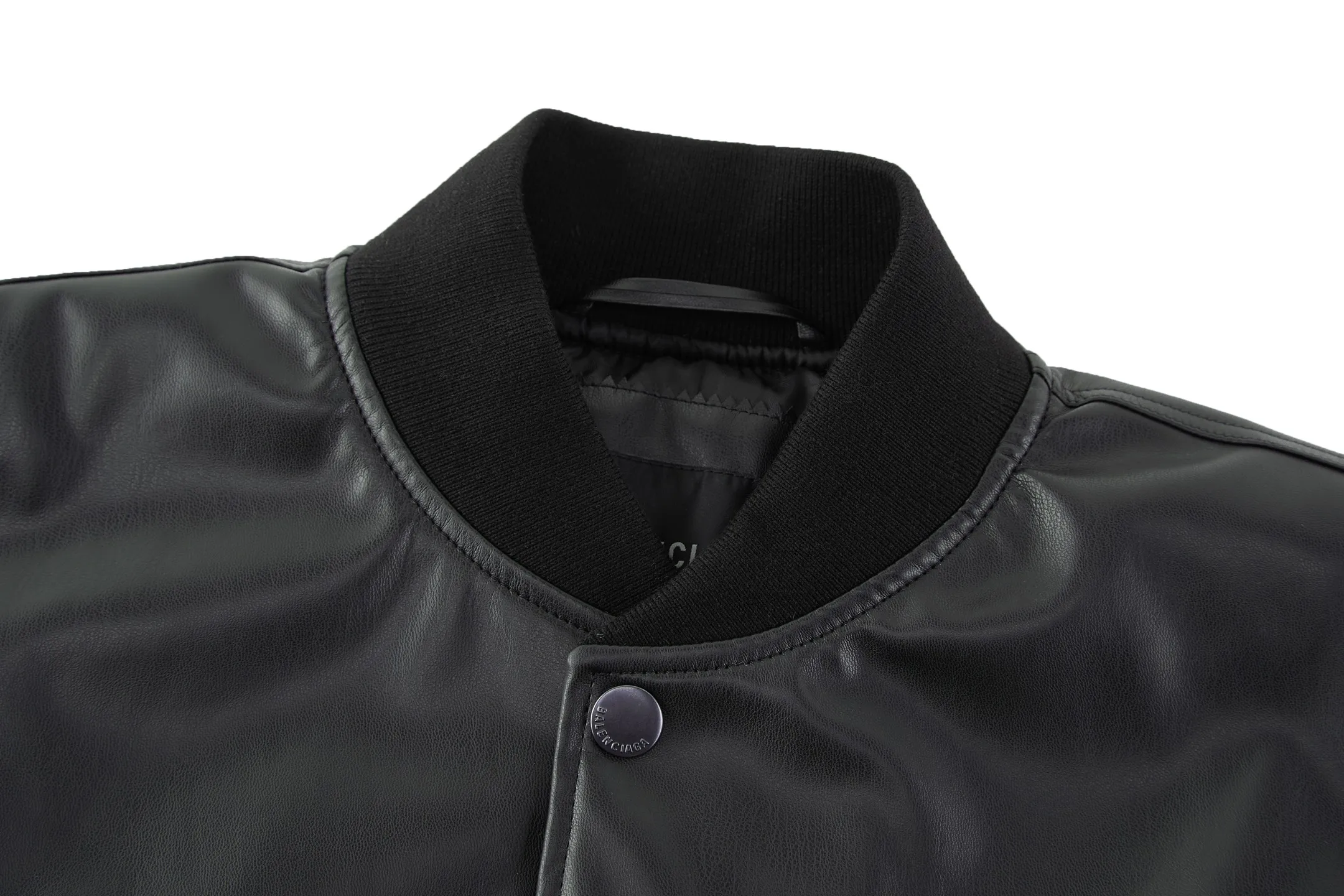 🅿️920 BLCG 01 Basketball Series Baseball Leather Jacket The fabric is made of customized environmentally friendly pu leather material with thin cotton lining. The letters are patch embroidered. They are laser cut first and then stitched and sewn in position, which is time-consuming and laborious. Size:XS-S-M-L