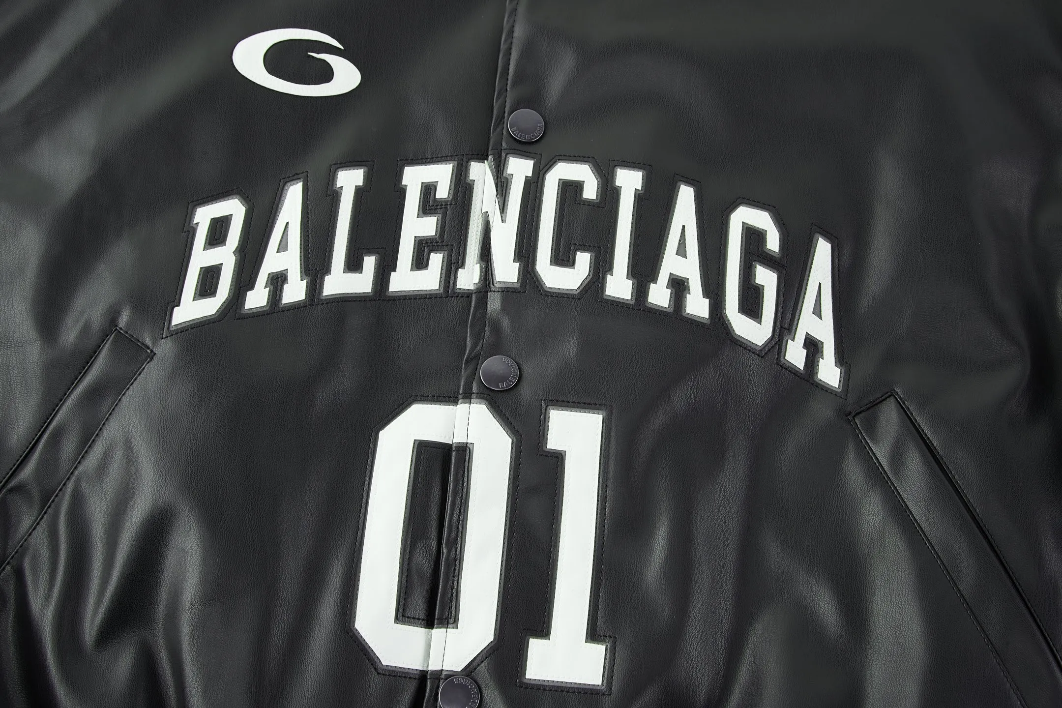 🅿️920 BLCG 01 Basketball Series Baseball Leather Jacket The fabric is made of customized environmentally friendly pu leather material with thin cotton lining. The letters are patch embroidered. They are laser cut first and then stitched and sewn in position, which is time-consuming and laborious. Size:XS-S-M-L