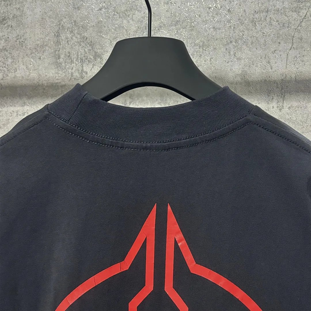 🅿️160 9103# Actual pictures Top version [[BALENCIA*GA] Official website quality Paris new classic letter LOGO printed short-sleeved T-shirt OS version Loose dropped shoulders Unisex style Fabric: 260g 100% cotton double yarn Technology: Front and rear left and right sleeve printing Garment wash Shape solid color Color: Gray blue White Size: XS S M L