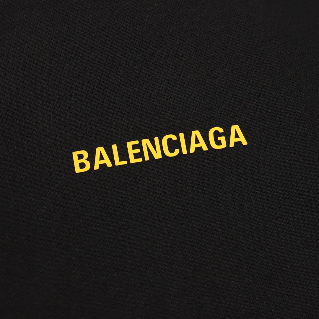 🅿️500 Balenciag 25FW round neck sweatshirt with small letters, 480g high-grade combed cotton fabric, counter collar label, purchasing grade white thick plate hang tag, original hanging grain, three-dimensional foam printing on the front and back, strong layering, same style for men and women, couple style, oversize version, loose size: S-XL