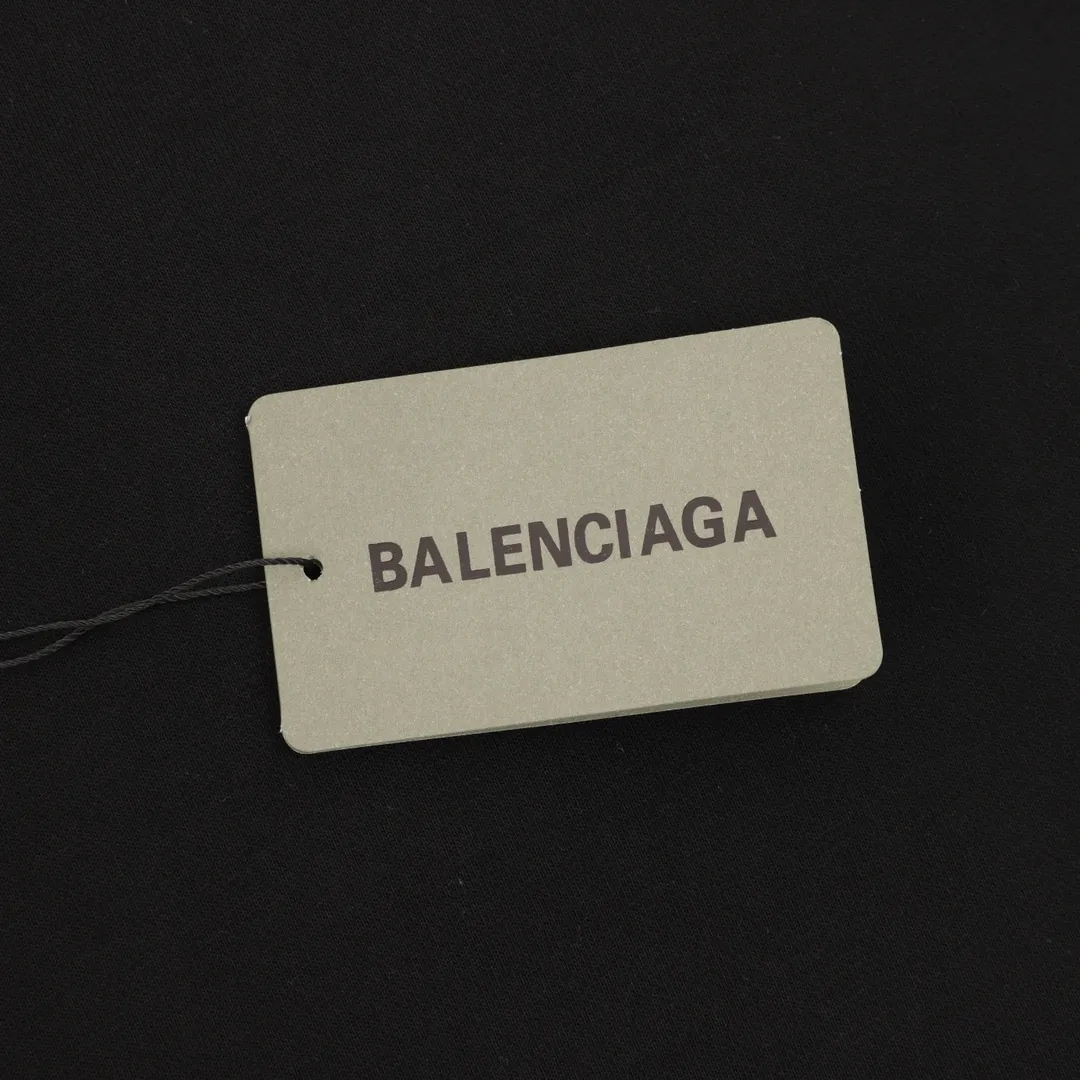 🅿️500 Balenciag 25FW round neck sweatshirt with small letters, 480g high-grade combed cotton fabric, counter collar label, purchasing grade white thick plate hang tag, original hanging grain, three-dimensional foam printing on the front and back, strong layering, same style for men and women, couple style, oversize version, loose size: S-XL