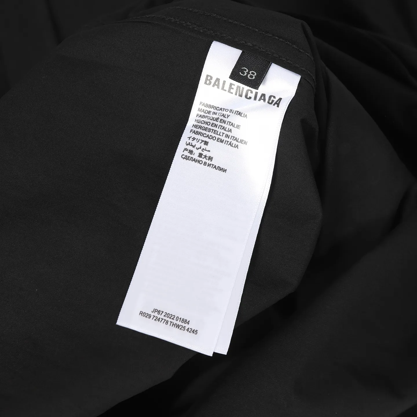 🅿️306 BALENCIAGA BLCG NANO BB embroidered long-sleeved shirt. Customized plain cotton fabric, imported machine embroidery technology, using side-turn buried stitching process to provide high-quality stitching effect, smooth and neat, neat and tidy. The fabrics have been sand washed for better hand feel and texture, not easy to deform, not easy to shrink, not easy to fade, customized accessories, loose version Color: black/white Size: 36 38 40 42