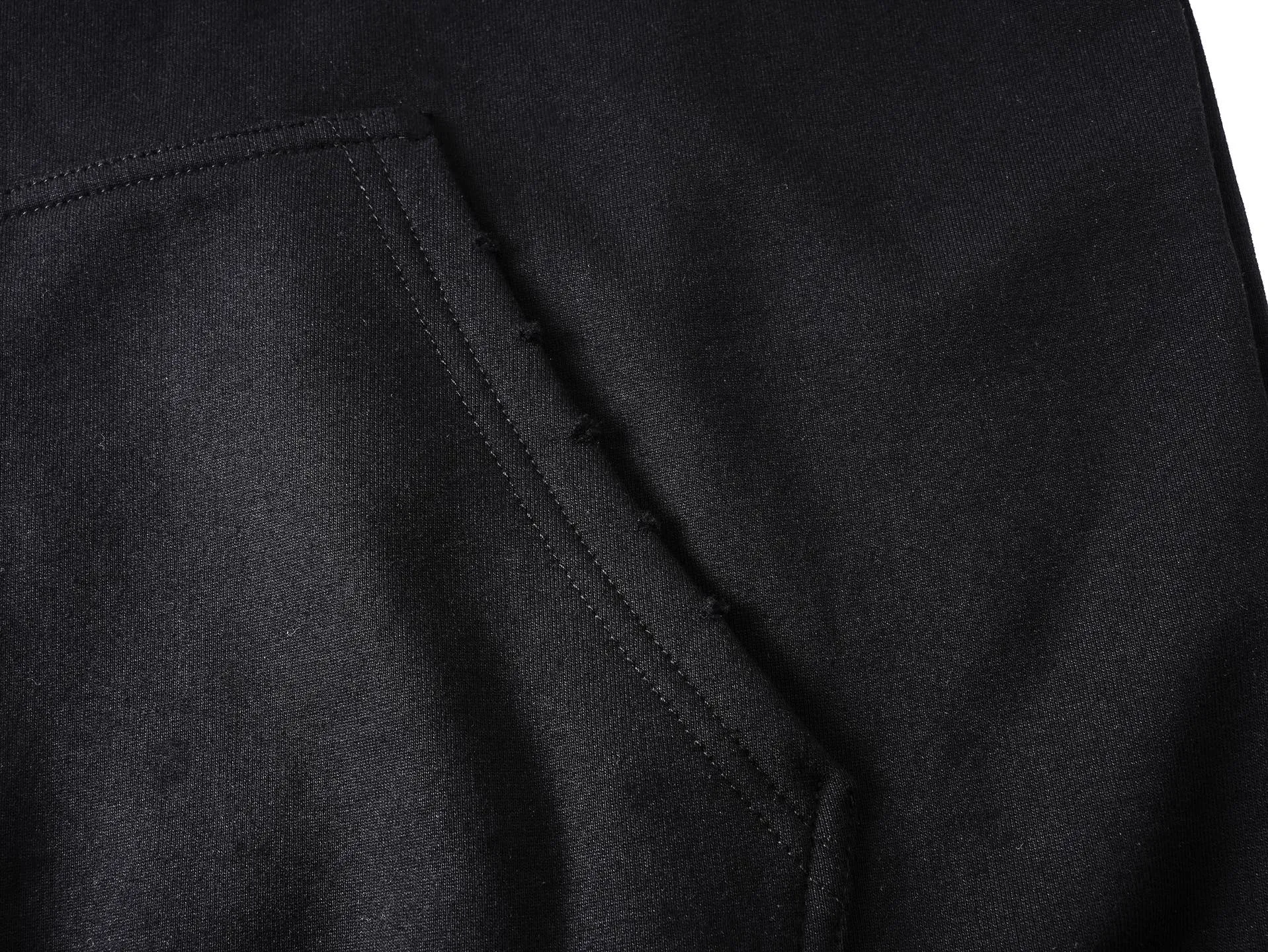 🅿️370 photos [Top version. Official website quality] BALENCI*GA/Paris.SS25 latest model classic LOGO sludgy print on the back, washed and worn, zipper cardigan hooded sweatshirt. The garments are washed and aged. The brick cabinets are synchronized. The authentic product is developed at the first time. The fabric is made of Paris ZP custom-woven and dyed cotton sweatshirt. The weight is 460 grams, the cloth surface is clean, the texture is clear, and there is no color difference. The printing is made of genuine glue and has a three-dimensional effect. The version adopts OS loose shoulder design. Same style for men and women. Code: BL259933 Color: Black Size: XS S M L