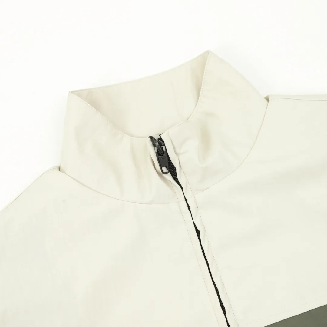 🅿️620 Balenciaga/Balenciaga three-color double-ring printed stand-up collar jacket. It is made of customized matt Taslan professional fabrics, plus three-proof coating process, Teflon anti-fouling treatment, anti-oil stains and easy to clean, polyester high-density bird's eye mesh lining, three-dimensional circulation breathable structure, quick moisture export, anti-static treatment, more comfortable to wear in autumn and winter, imported environmentally friendly glue screen printing, custom hardware zipper double puller LOGO, custom accessories three labels Size: XS-L