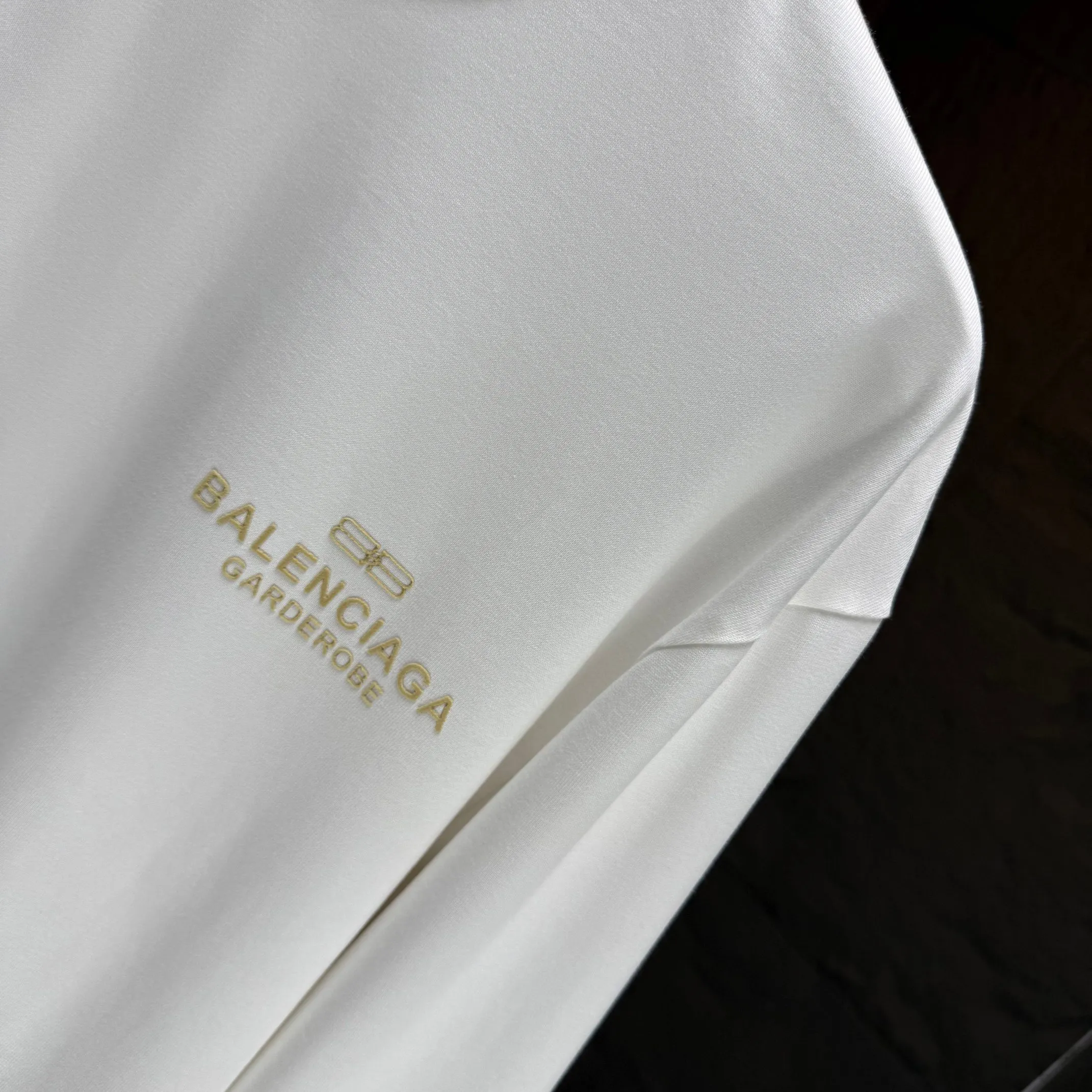 🅿️240 BALENC* Paris* 2025 autumn and winter new thick long-sleeved T-shirt 320g pure cotton letter logo flocking Color: black white night blue code number: S M L XL