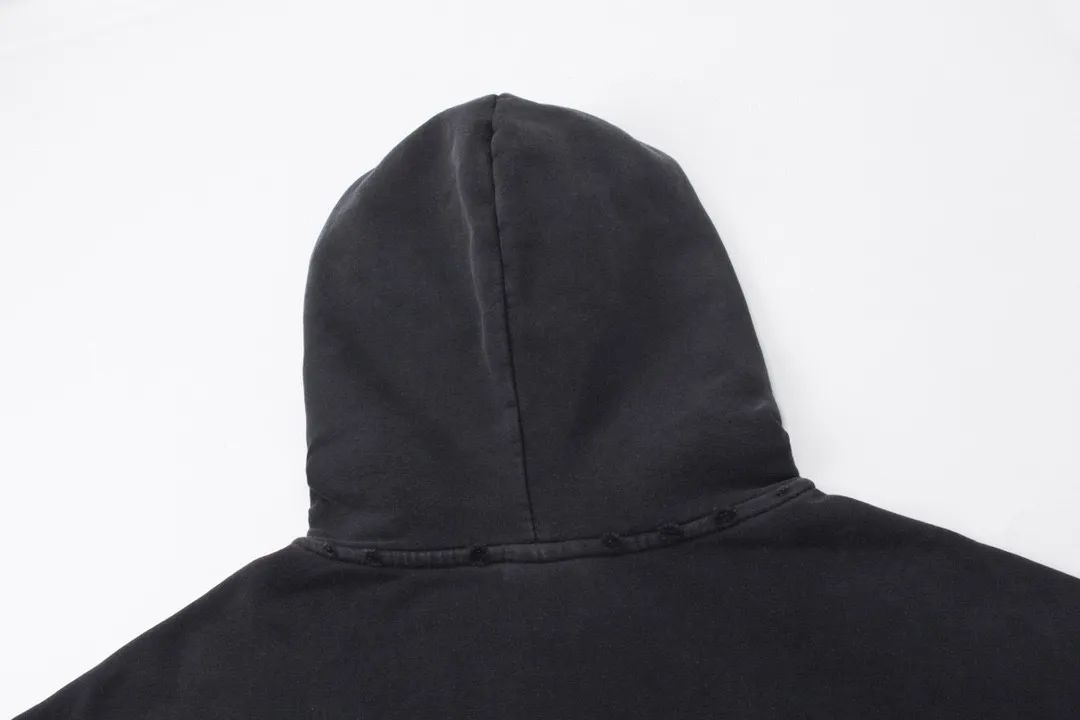 🅿️420 BALENCI*GA 24ss Paris hot-selling tape hooded sweatshirt. The front and back panels are printed with tape direct printing. Many hand-made. The ready-made garments are washed and worn. The cloth surface is clean. The cloth pattern is clear, super heavy work. Soft and comfortable. Exclusively pattern-woven and dyed 450g fabric. The threads are dyed in the same cylinder with zero color difference. Different from the market currency. The version adopts os loose shoulder version. Welcome to compare. Same style for men and women -Color: iron gray blue Paris blue washed black burgundy fluorescent yellow green khaki -SIZE: XS S M L style number 8912#