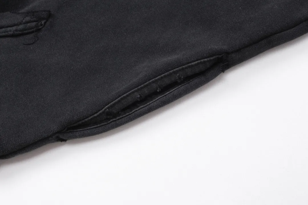 🅿️420 BALENCI*GA 24ss Paris hot-selling tape hooded sweatshirt. The front and back panels are printed with tape direct printing. Many hand-made. The ready-made garments are washed and worn. The cloth surface is clean. The cloth pattern is clear, super heavy work. Soft and comfortable. Exclusively pattern-woven and dyed 450g fabric. The threads are dyed in the same cylinder with zero color difference. Different from the market currency. The version adopts os loose shoulder version. Welcome to compare. Same style for men and women -Color: iron gray blue Paris blue washed black burgundy fluorescent yellow green khaki -SIZE: XS S M L style number 8912#