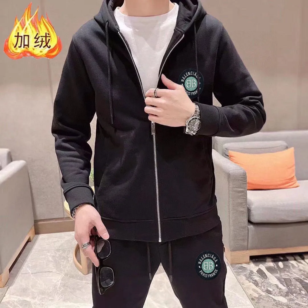 🅿️460 brand [BALENCIAGA] (velvet and thickened) 2025 spring new product, celebrities’ favorite fashion-flavored casual suit, clean and neat tailoring, full of urban style. Made of high-quality customized fabrics, the lining has excellent thermal insulation effect, feels soft and dry, and the upper body effect is crisp and stylish. The three-dimensional cutting process and the pattern are all of high standards, and the silhouette version has the right benefits! It is not tight at all, and you feel good when you put it on. So many top-quality raw materials create high-end products with unparalleled value. It is the first choice for high-end fashion people. (Size: M-4XL can wear up to 200 pounds)