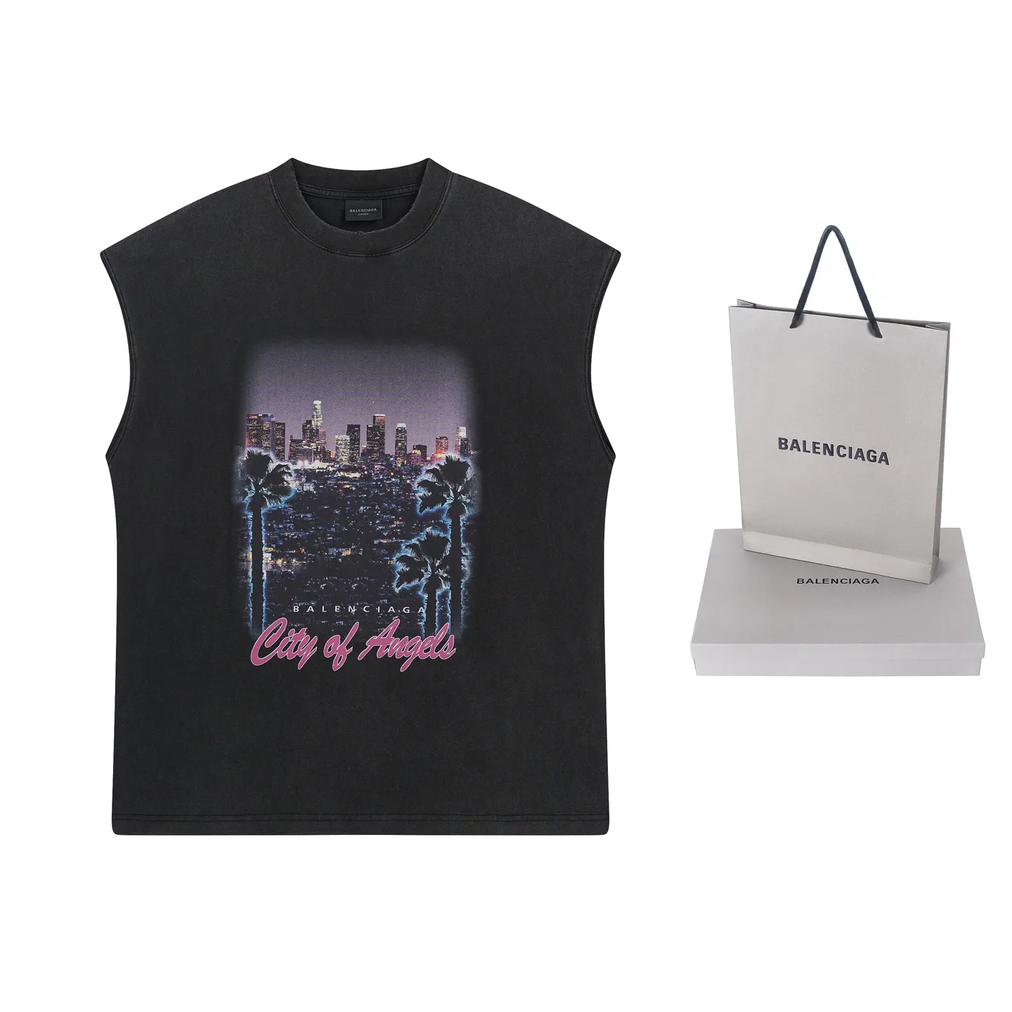 🅿️180 real shots [Top version. Official website quality] BALENCI*GA/25 new model. Garment-washed sleeveless T-shirt with Los Angeles night scene direct-printed print on the front #SS25 latest style. Research and development at the first time, different market currencies. Comparisons welcome. The fabric is made of Paris ZP custom-woven and dyed cotton double yarn. Weighing 260 grams, the cloth surface is clean. The cloth pattern is clear, soft and comfortable. The threads are dyed with no color difference. Printing adopts computer direct printing. Garments are washed and aged. Jubie market currency. Welcome to compare. The version adopts OS loose shoulder design. Same style for men and women. Code: BL253696 Color: washed black Size: XS S M L