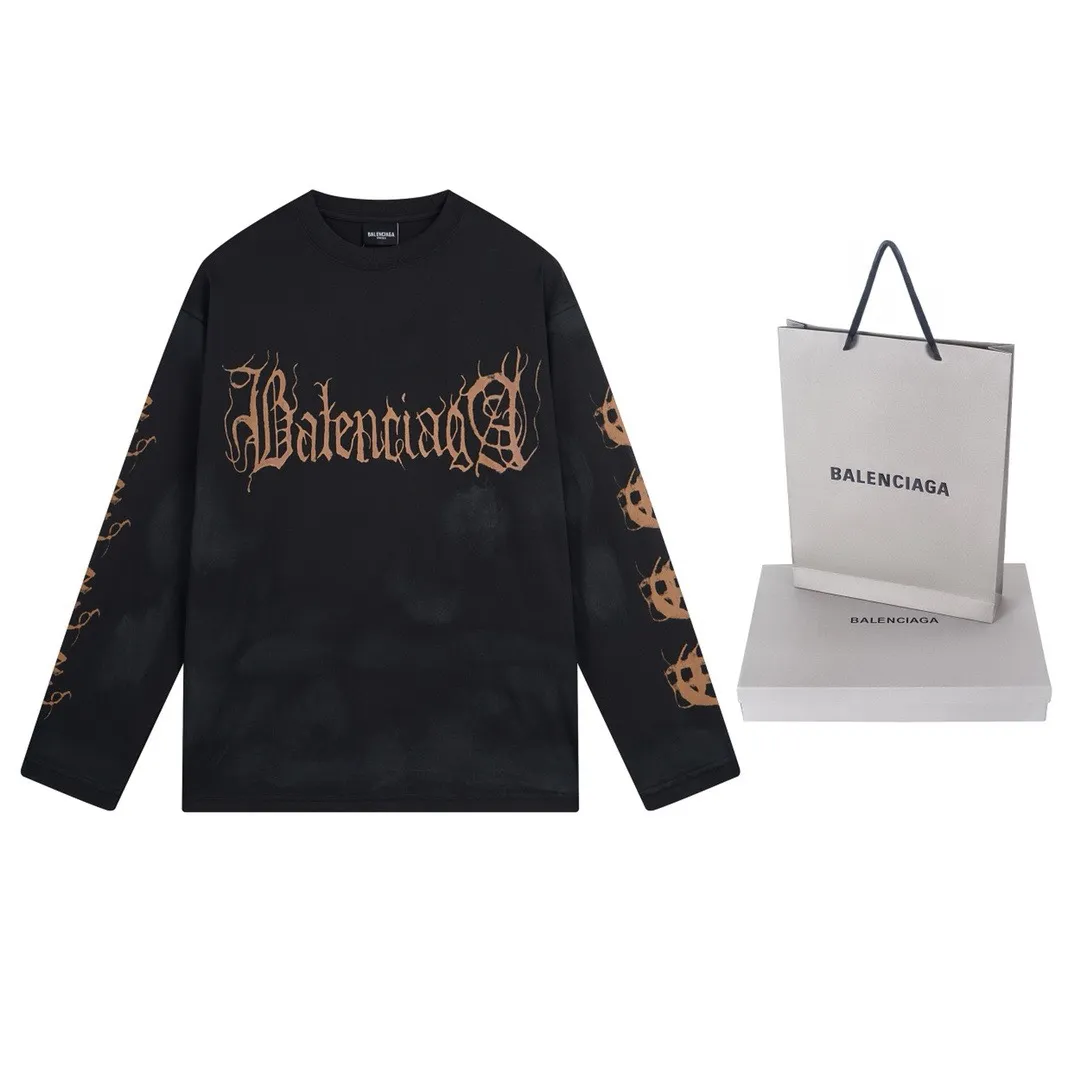 🅿️230 detailed pictures [Top version. Official website quality] BALENCI*GA/Paris. 2024 latest Sanskrit letters LOGO hand-painted worn distressed long-sleeved T-shirt. Brick cabinet synchronization. ⚠️Difference in market currency. YB development. Color system is black and blue. Worn. Hand-painted consistent with ZP,‼ ️The fabric is made of Paris ZP custom-woven and dyed 100% cotton with double yarn compactness. The weight is 260 grams, the cloth surface is clean. The cloth pattern is clear, soft and comfortable, and the threads are dyed with no color difference. Ready-made garments are hand-painted, worn, and distressed, with heavy craftsmanship. Comparisons welcome. The version adopts OS loose shoulder design. Same style for men and women. Code: BL225012 Color: black blue Size: XS S M L