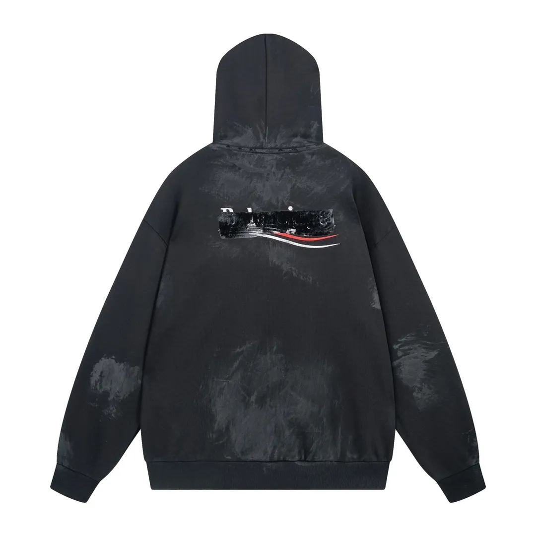 🅿️390 Detailed picture [Top version. Official website quality] BALENCI*GA/Paris#Classic model. Coke embroidered hand-painted graffiti black tape cardigan hooded sweatshirt. The fabric is made of Paris ZP custom-woven and dyed cotton David sweatshirt. The weight is 450 grams. The cloth surface is clean. The cloth pattern is clear, soft and comfortable. The color fastness is good. It is not easy to change color. The threads are dyed with no color difference. The classic pattern embroidery uses an imported embroidery machine, and the embroidery thread color is the original color. The finished product is washed and worn, and hand-painted graffiti. Produced by looking at pictures at Jubie Market. The letters are clear. The three-dimensional effect is strong. The embroidered flowers are finished and the finished product is glued. The version adopts OS loose shoulder design. Same style for men and women. Code: BL238072 Color: black. Smoke gray. Size: XS S M L