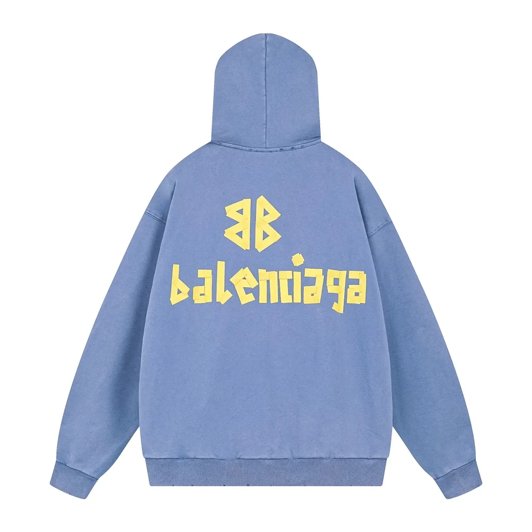 🅿️390 real photos [Top version. Official website quality] BALENCI*GA/Paris. 23ss latest classic hot model. Purchase the original board at the first time. Color. Printing. Washing. Production and authenticity. Wrong version in Jubie market. Welcome to compare. Tape direct printing. Ready-to-wear hooded sweatshirt washed and worn twice. The brick cabinet is synchronized. The fabric is made of Paris ZP custom-woven and dyed cotton sweatshirt. The weight is 450 grams. The cloth surface is clean. The cloth pattern is clear, soft and comfortable, and the threads are dyed with no color difference. The classic pattern adopts Kornit imported direct injection. The letters are clear and the effect is three-dimensional. Restored brick cabinet. The garments were washed and aged, and polished by many hands. Produced by ultra-heavy craftsmanship, special market currency. Note⚠️ZP fabric is made of fine-grained yarn. Pay attention to the big difference! Welcome to compare! The version adopts OS loose shoulder version. The same style for men and women. Code: BL238016 Color: dark gray blue, Paris blue, washed black, burgundy, fluorescent yellow, green, floral gray, sky blue, khaki Size: XS S M L