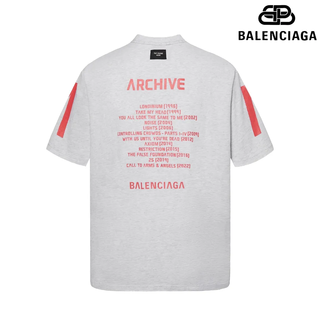 🅿️180 9121# Detailed picture Top version [[BALENCIA*GA] official website quality Paris new joint music collaboration cracked stretch crack short-sleeved T-shirt OS version loose dropped shoulders Unisex style Fabric: 260g 100% cotton double yarn Process: front and rear panels left and right sleeves crack print Garment wash worn distressed solid color Color: black (cracked) gray (cracked) Size: XS S M L