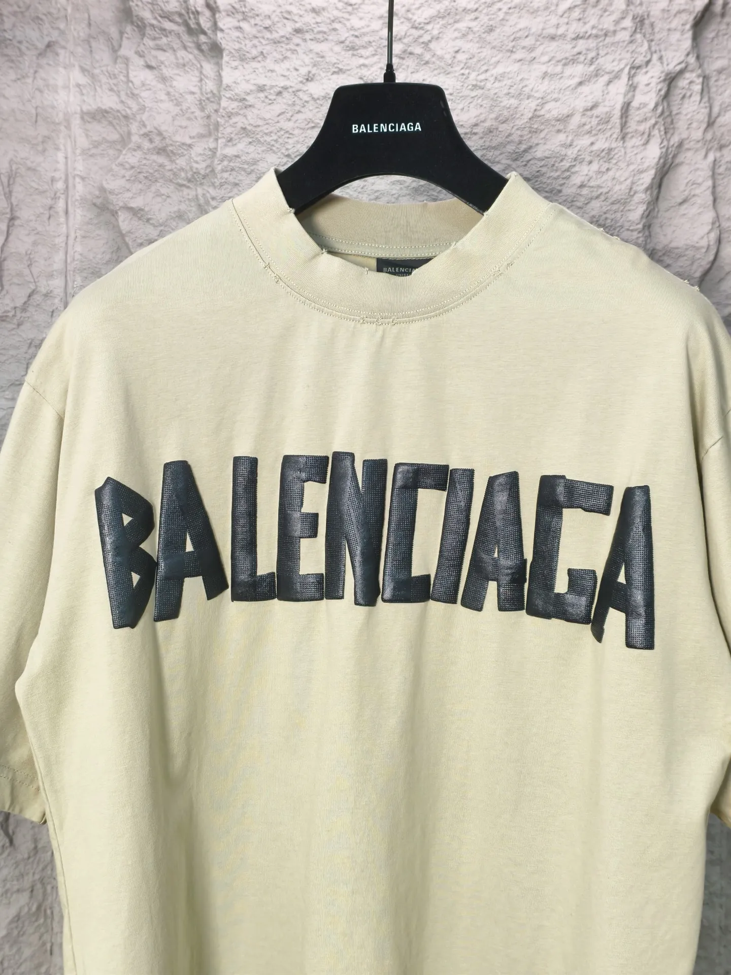 🅿️180 9110# Actual photo top version [[BALENCIA*GA] official website quality Paris new yellow tape bandage digital direct printing short-sleeved T-shirt OS version loose dropped shoulders Unisex style Fabric: 260g 100% cotton double yarn Process: front and rear digital direct printing Garment washed worn distressed fixed color Color: gray blue white washed blue burgundy green Black silver rose red khaki Size: XS S M L