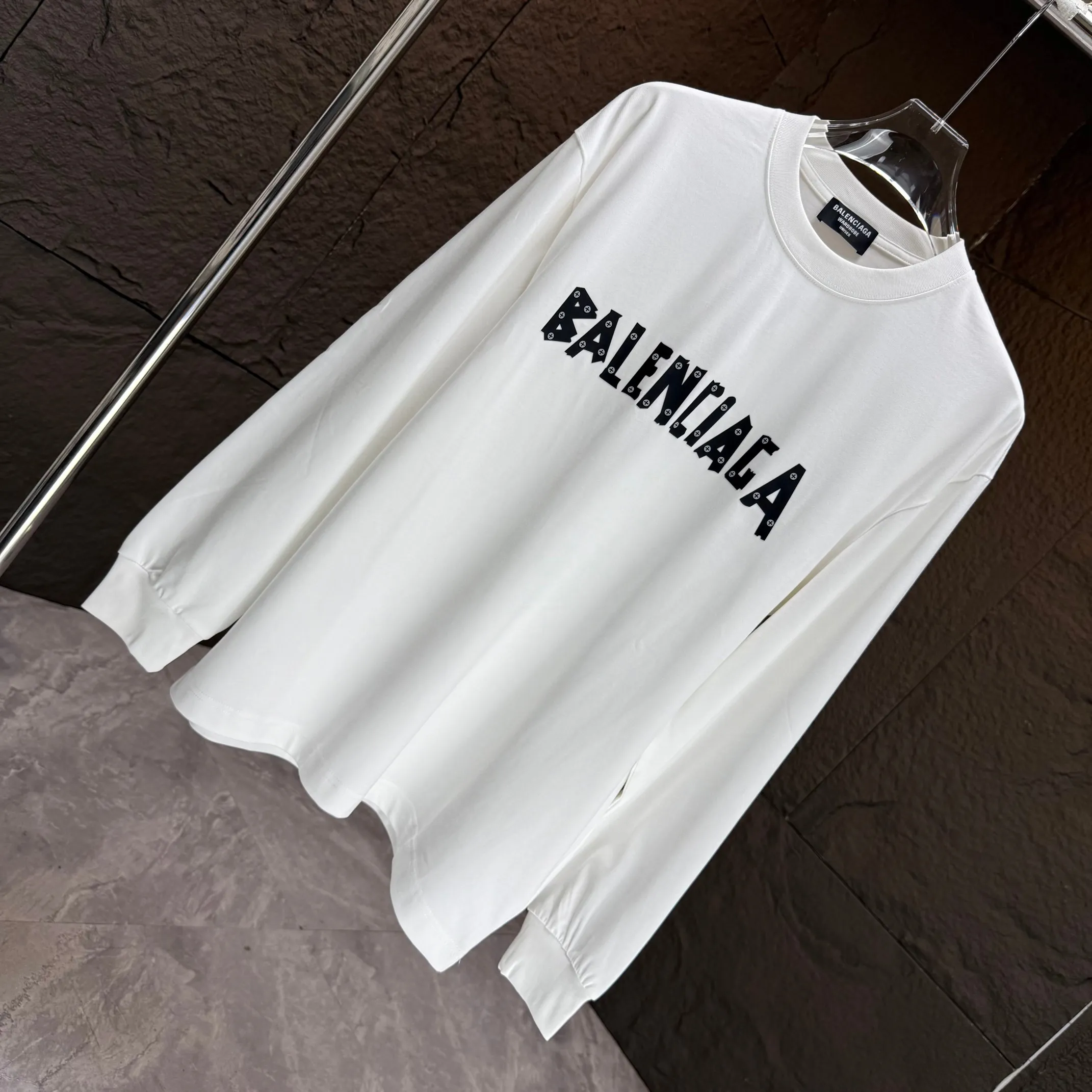 🅿️240 BALENC* Paris* 2025 autumn and winter new thick long-sleeved T-shirt 320g pure cotton letter logo three-dimensional silicone Color: Black White Angora Red Size: S M L XL