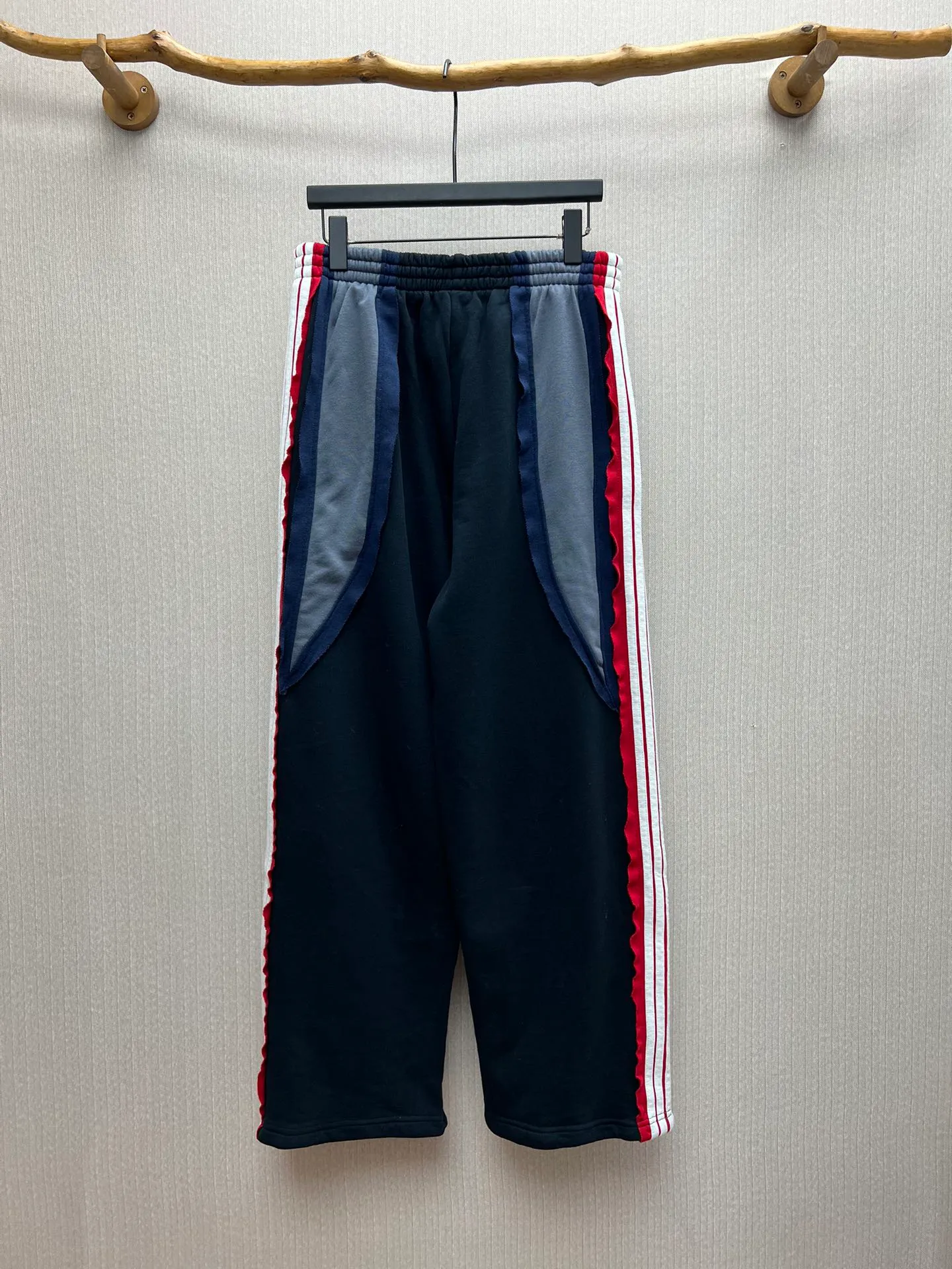 🅿️570 Paris 25ss new mid-waist side striped knitted sweatpants, loose fit, men's style, black, size: XS.S.M.L.