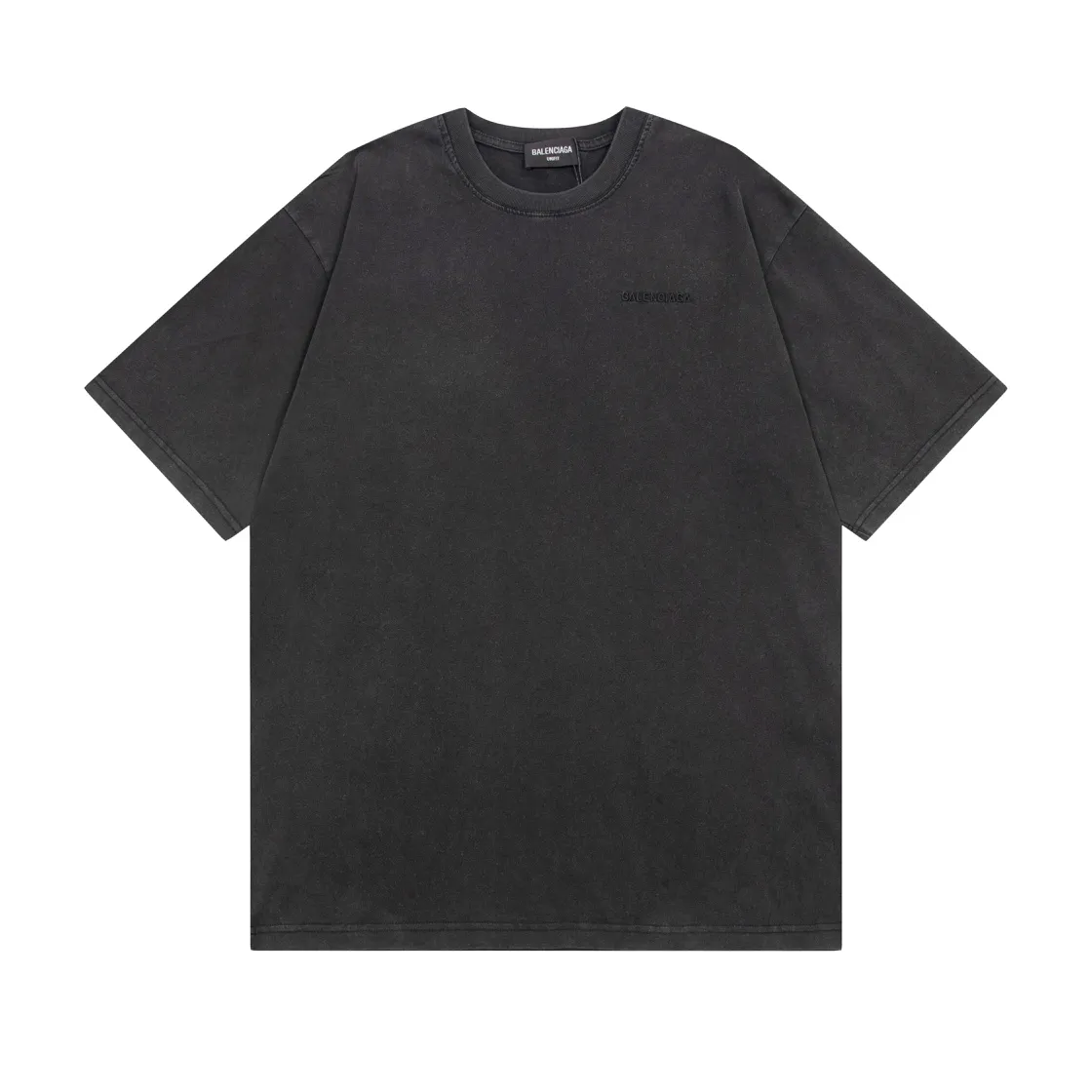 🅿️174 Detailed picture [Top version. Official website quality] BALENCI*GA/Paris#Classic letter embroidered short-sleeved T-shirt# The fabric is made of Paris ZP custom-woven and dyed cotton double yarn. Weighing 260 grams, the cloth surface is clean. The cloth pattern is clear, soft and comfortable. The color fastness is good. It is not easy to change color. The threads are dyed with no color difference. The classic pattern embroidery uses an imported embroidery machine, and the embroidery thread color is the original color. The letters are clear. The three-dimensional effect is strong. The embroidery is precise. Garments are washed in heavy water. Different market currencies, welcome to compare. The version adopts OS loose shoulder design. Same style for men and women. Code: BL223058 Color: washed black Size: XS S M L