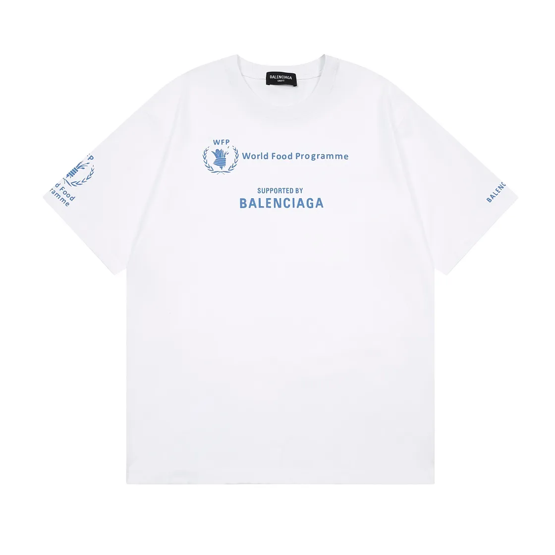 🅿️170 Detailed picture [Top version. Official website quality] BALENCIAGA/Balenciaga WFP4044 World Food Agency charity limited edition #short-sleeved T-shirt. The fabric is made of Paris ZP custom-woven and dyed cotton double yarn. Weighing 260 grams, the cloth surface is clean. The cloth pattern is clear, soft and comfortable. The ribbing is dyed with no color difference. The classic pattern printing uses environmentally friendly imported glue and precision stencils. The letters are clear. No burrs. The three-dimensional effect is strong. The version adopts the OS loose shoulder version. The same style for men and women. Coding: BL223030 Color: white, black, coffee Size: XS S M L